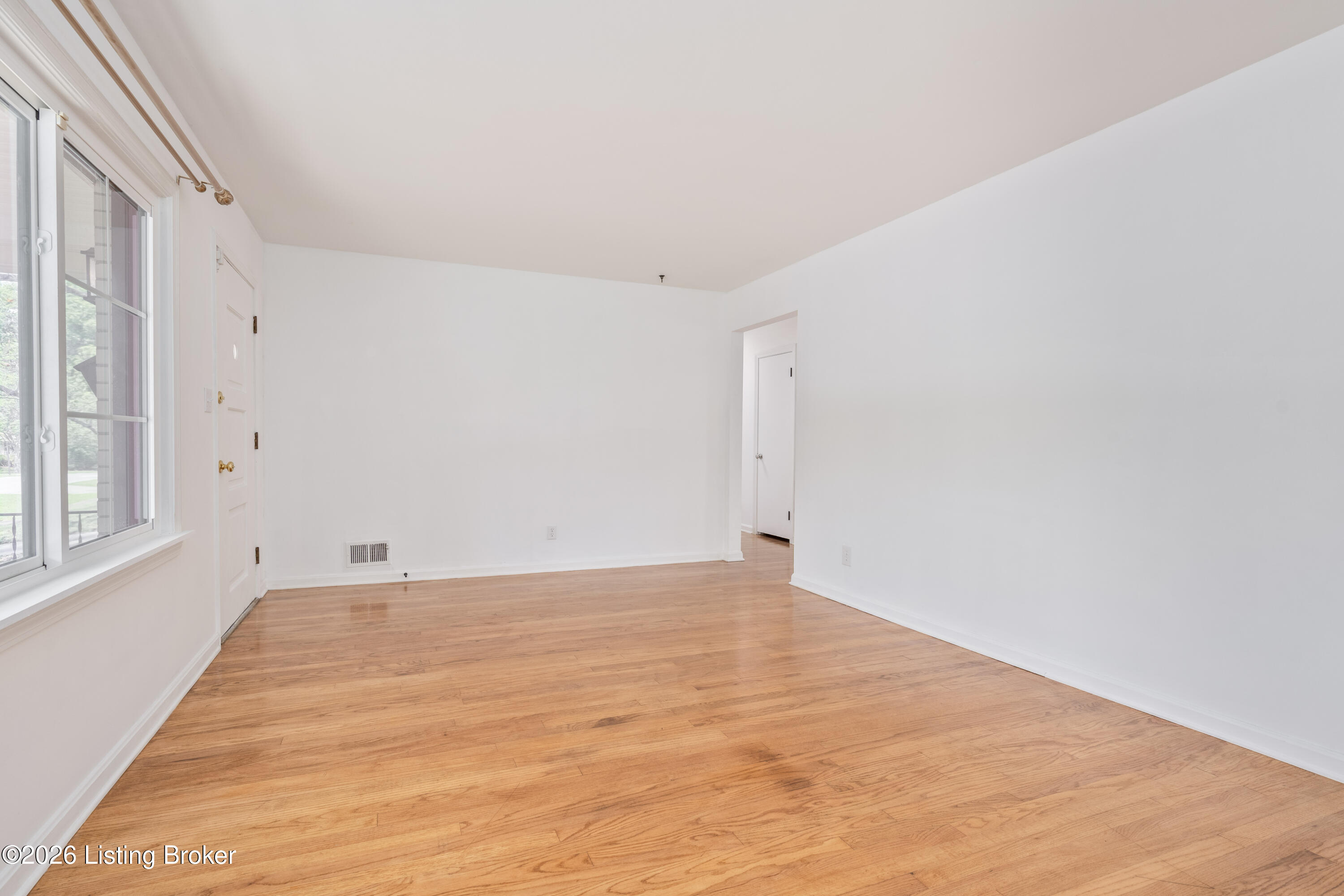 505 Westwood Dr Property Photo 5