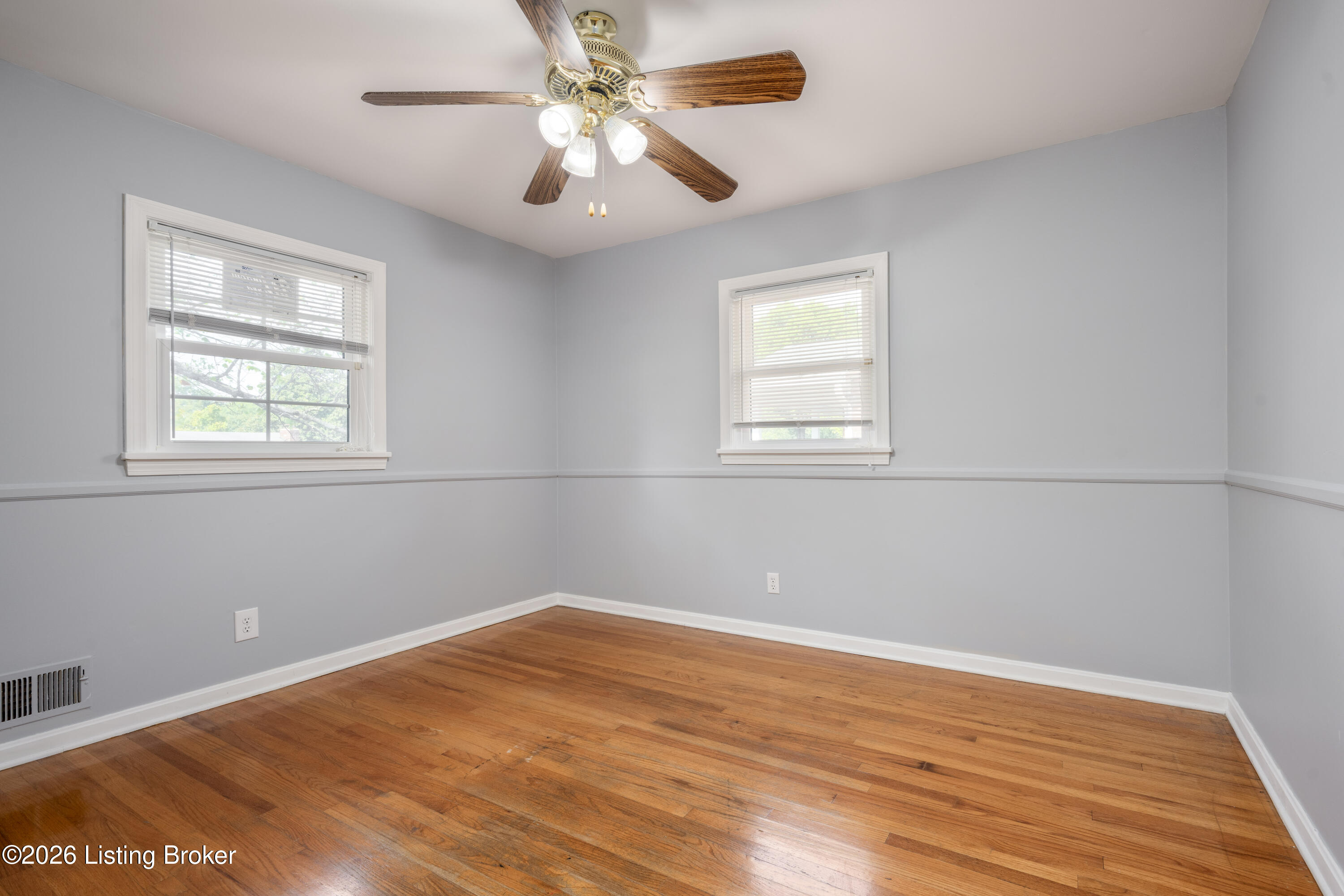 505 Westwood Dr Property Photo 11