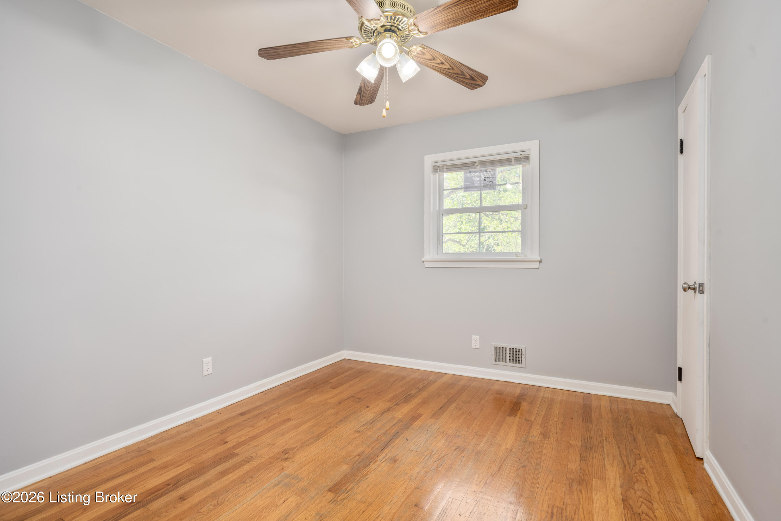 505 Westwood Dr Property Photo 13