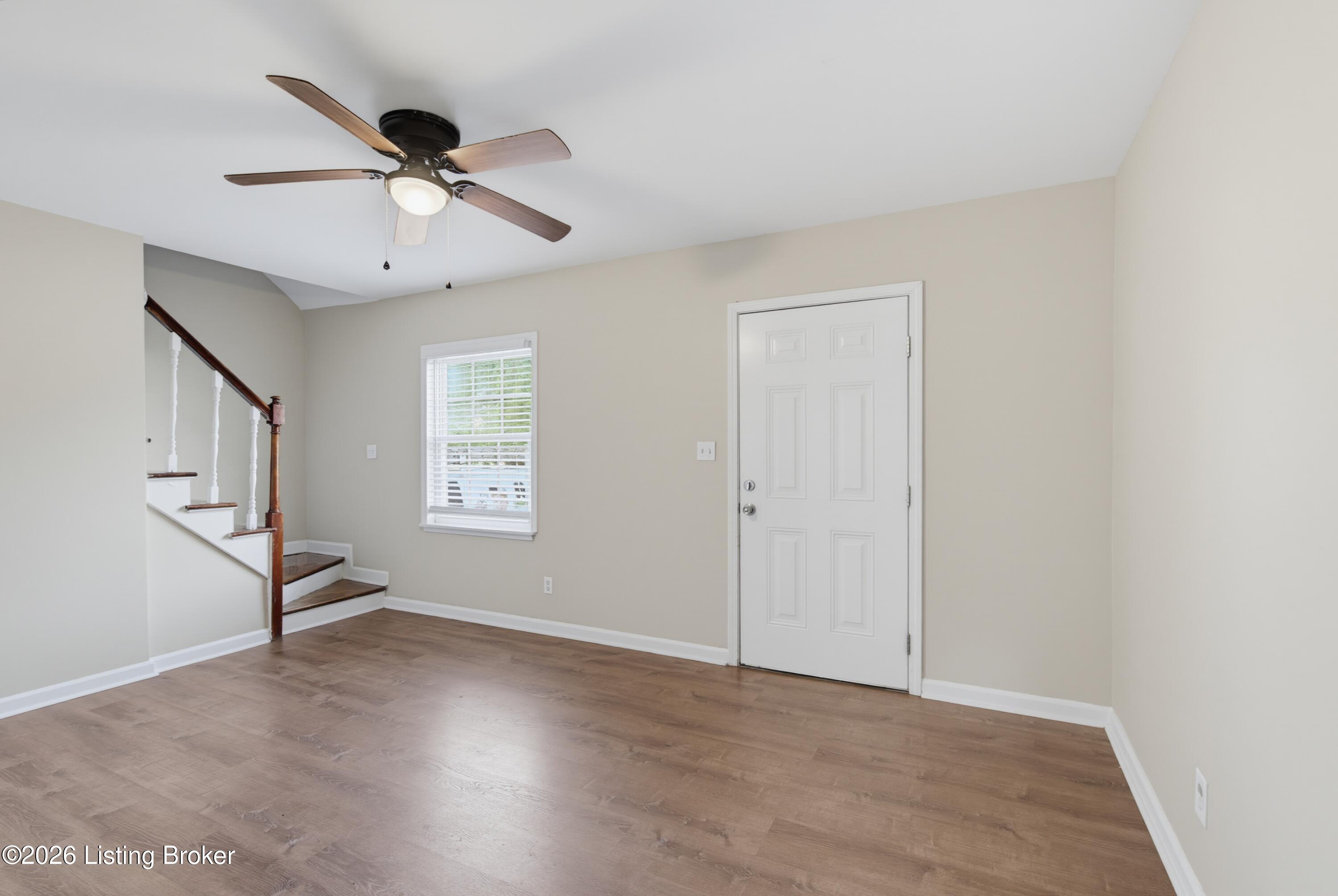 4015 Valley View Dr Property Photo 5