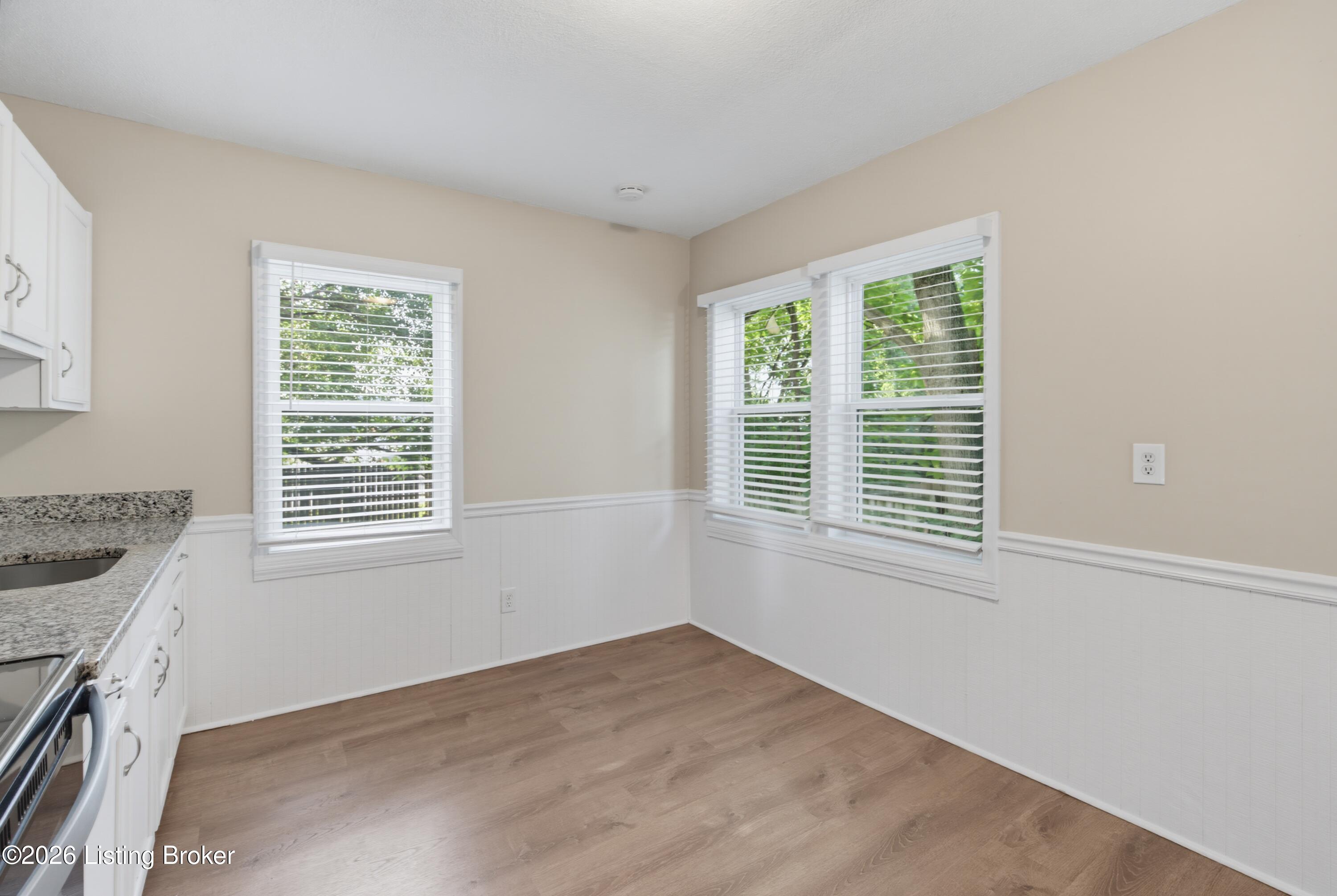 4015 Valley View Dr Property Photo 10