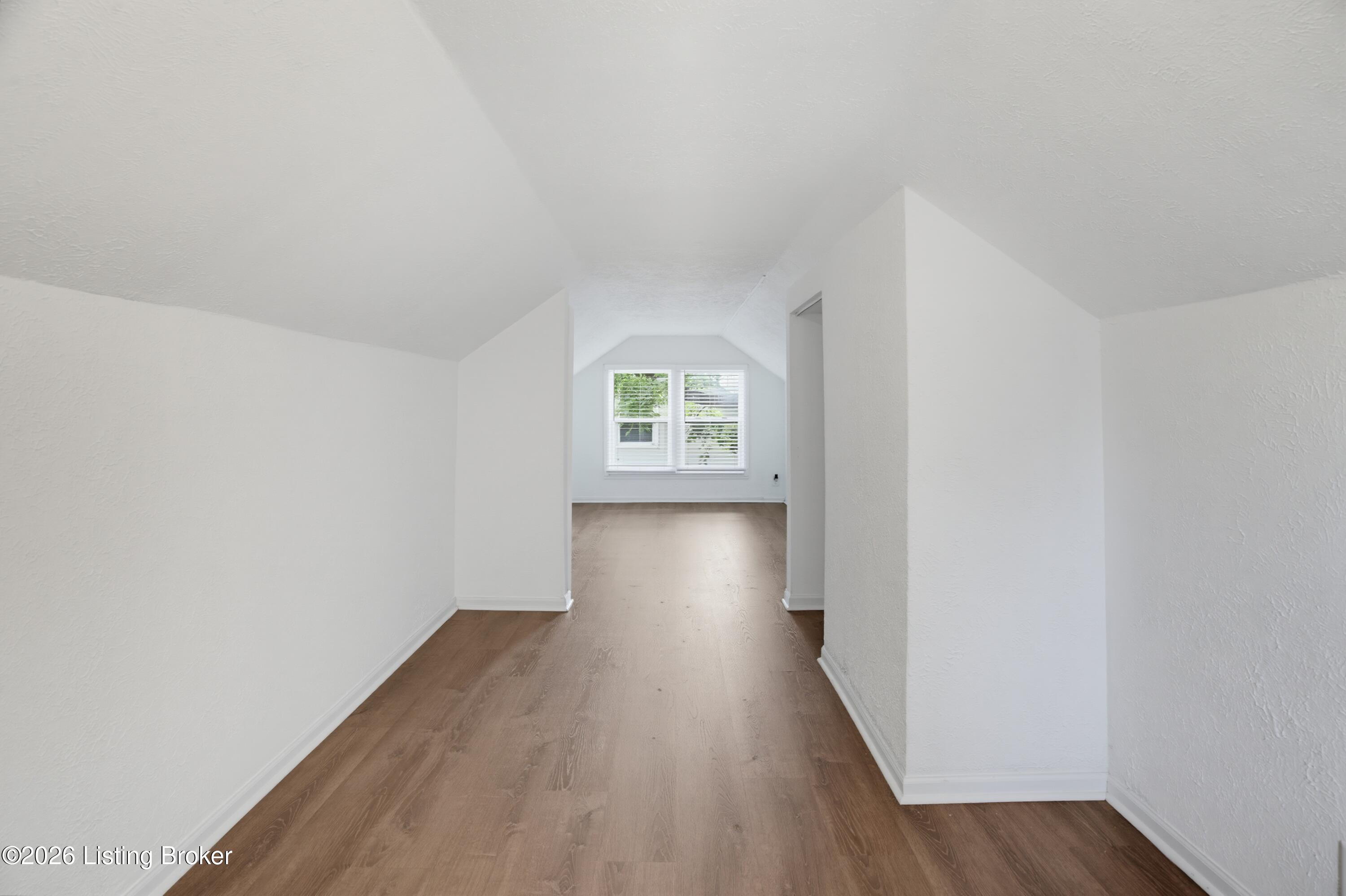 4015 Valley View Dr Property Photo 15