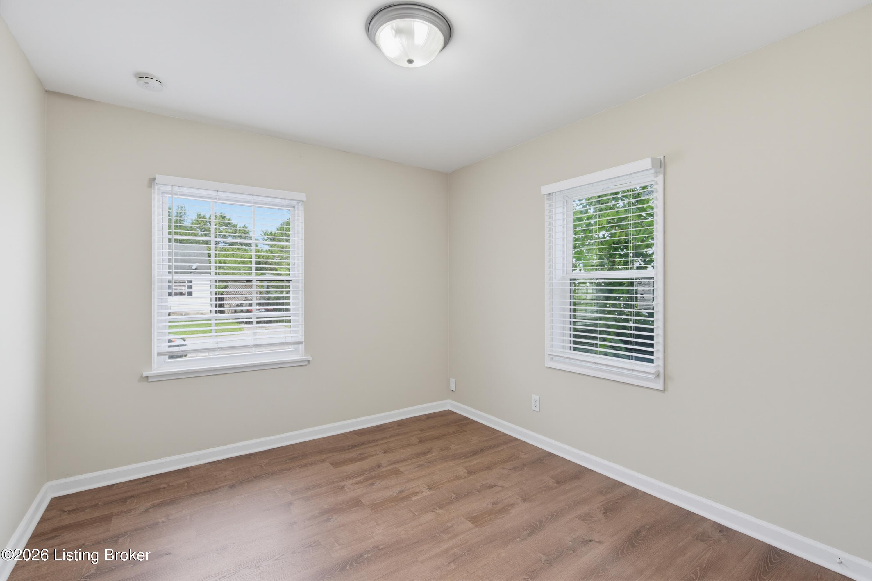 4015 Valley View Dr Property Photo 18