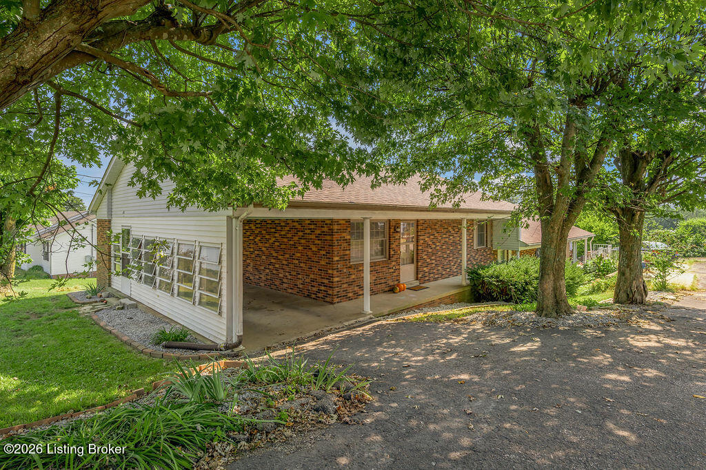 103 John St Property Photo 4