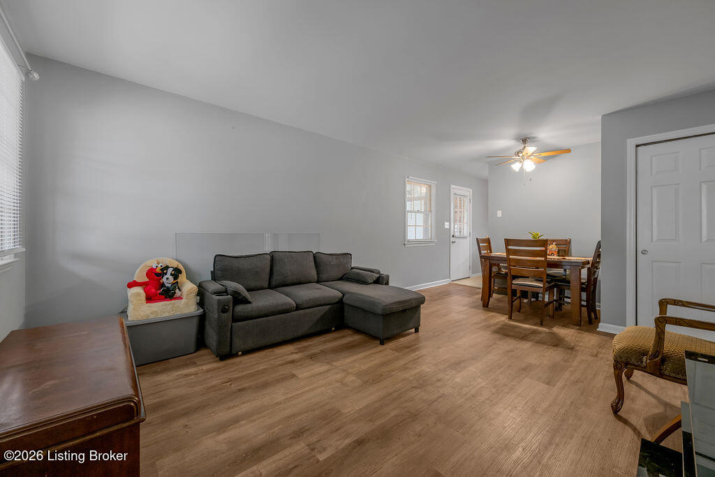 103 John St Property Photo 7