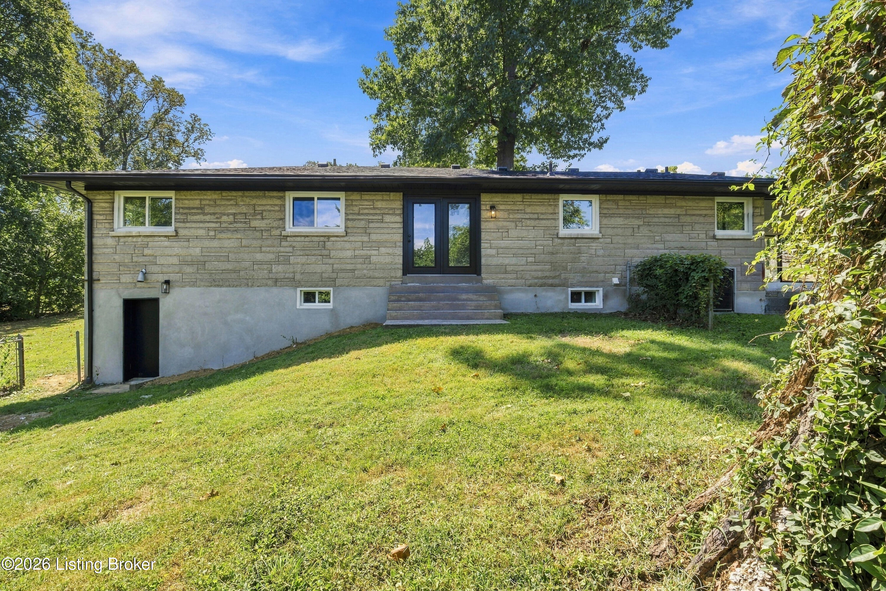 811 Gagel Ave Property Photo 39