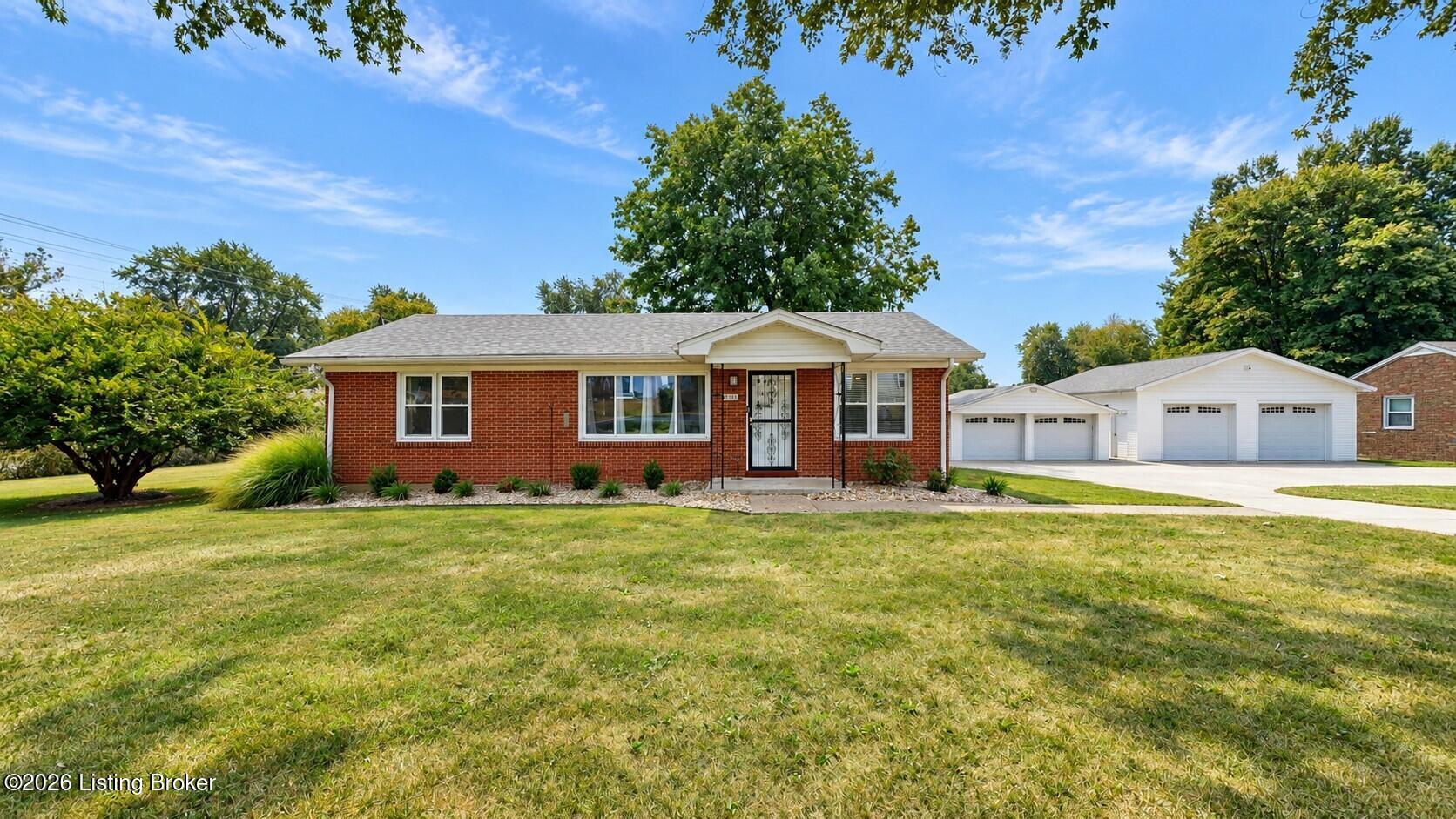2300 Parkwood Rd