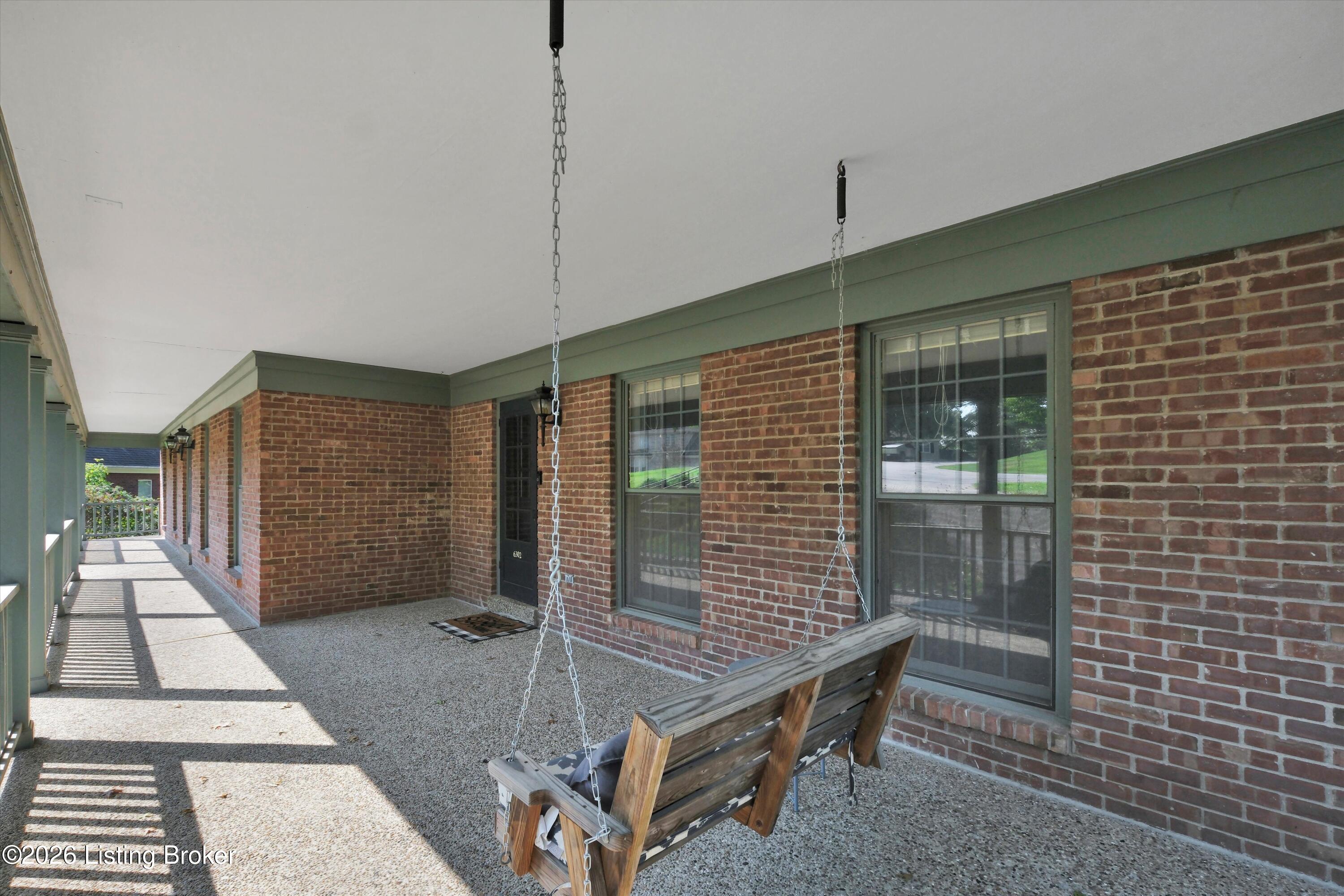 6302 Rockingham Ct Property Photo 3