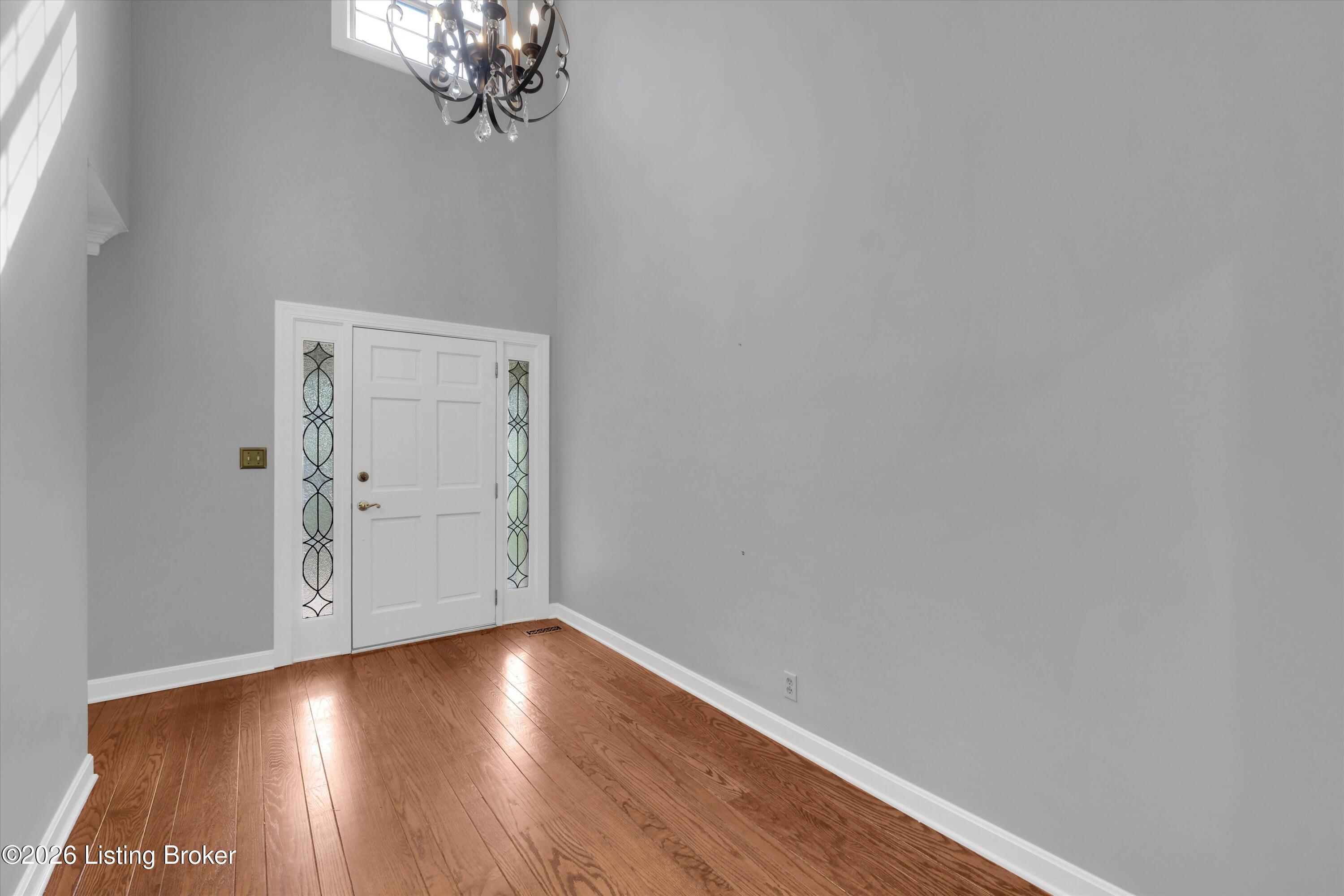 6302 Rockingham Ct Property Photo 4