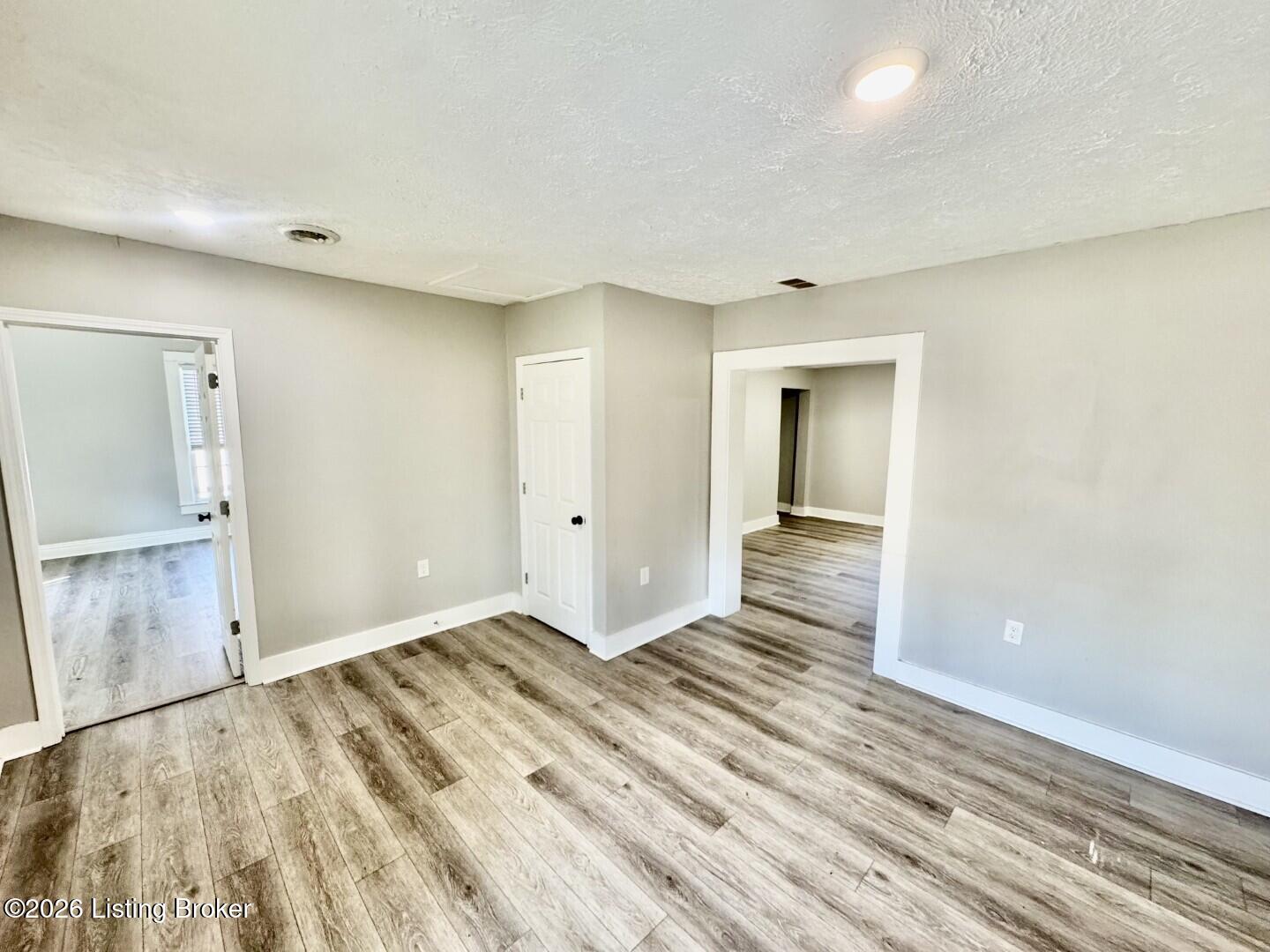 219 E Virginia Ave Property Photo 5