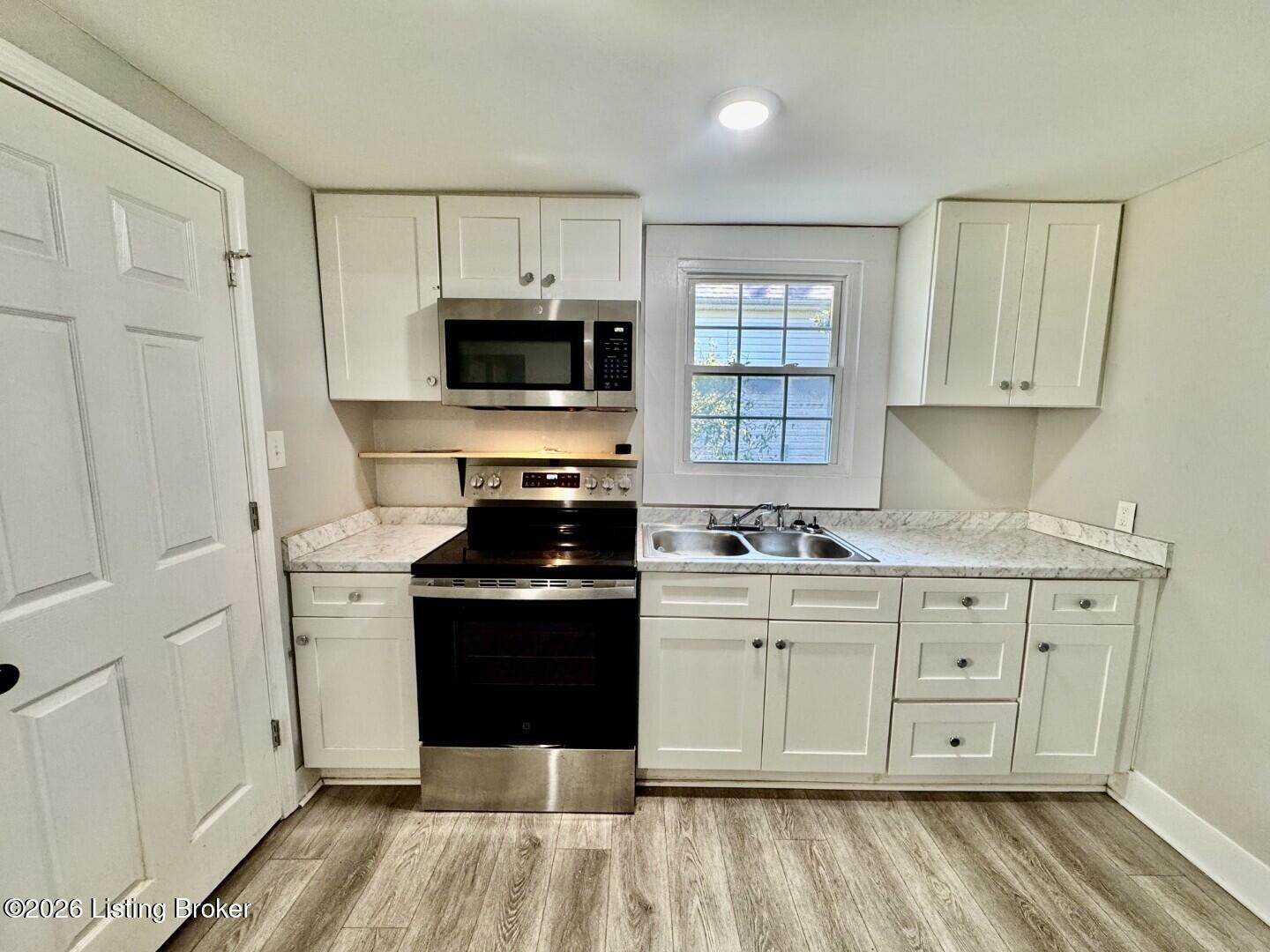 219 E Virginia Ave Property Photo 11