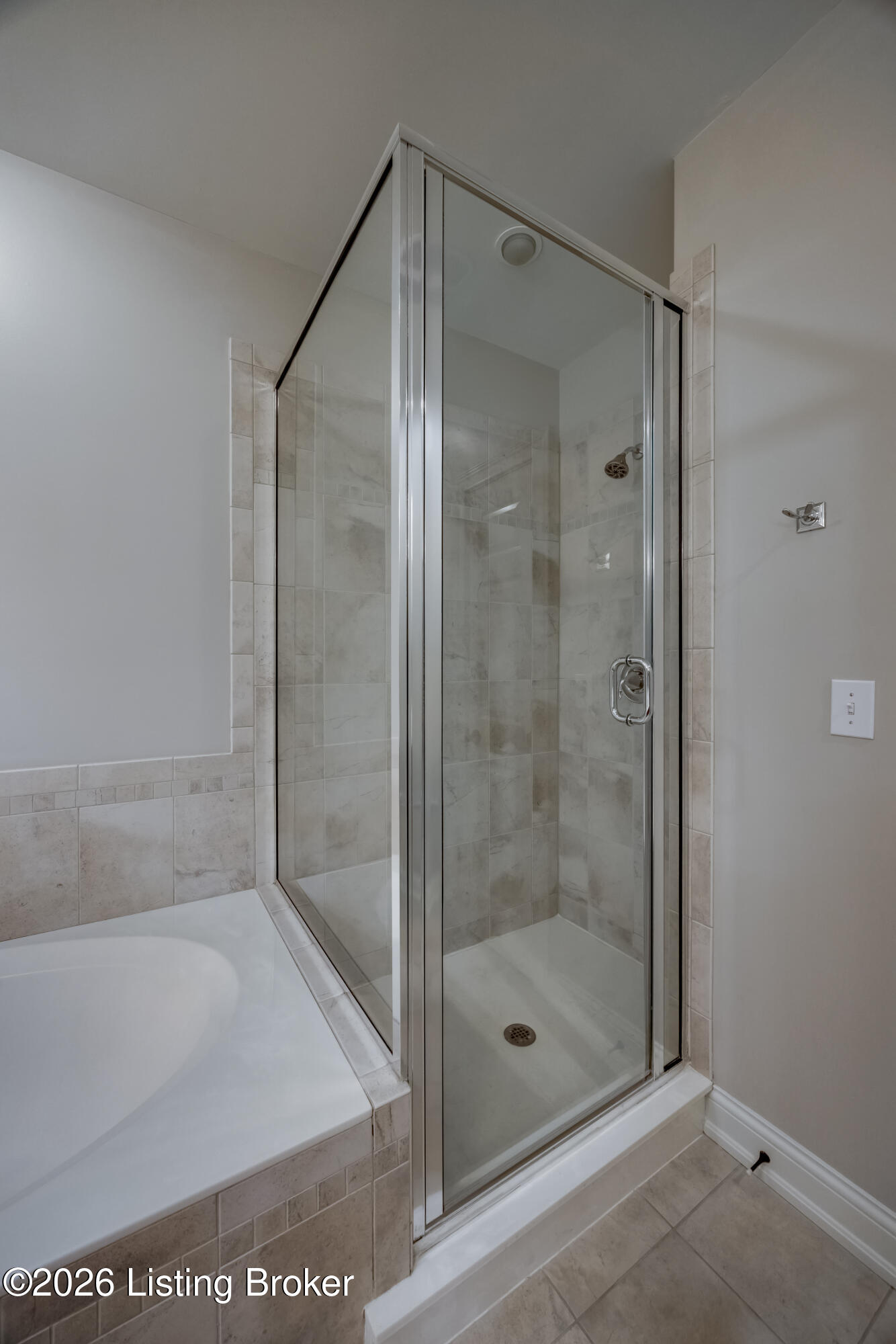 9412 Norton Commons Blvd Property Photo 28