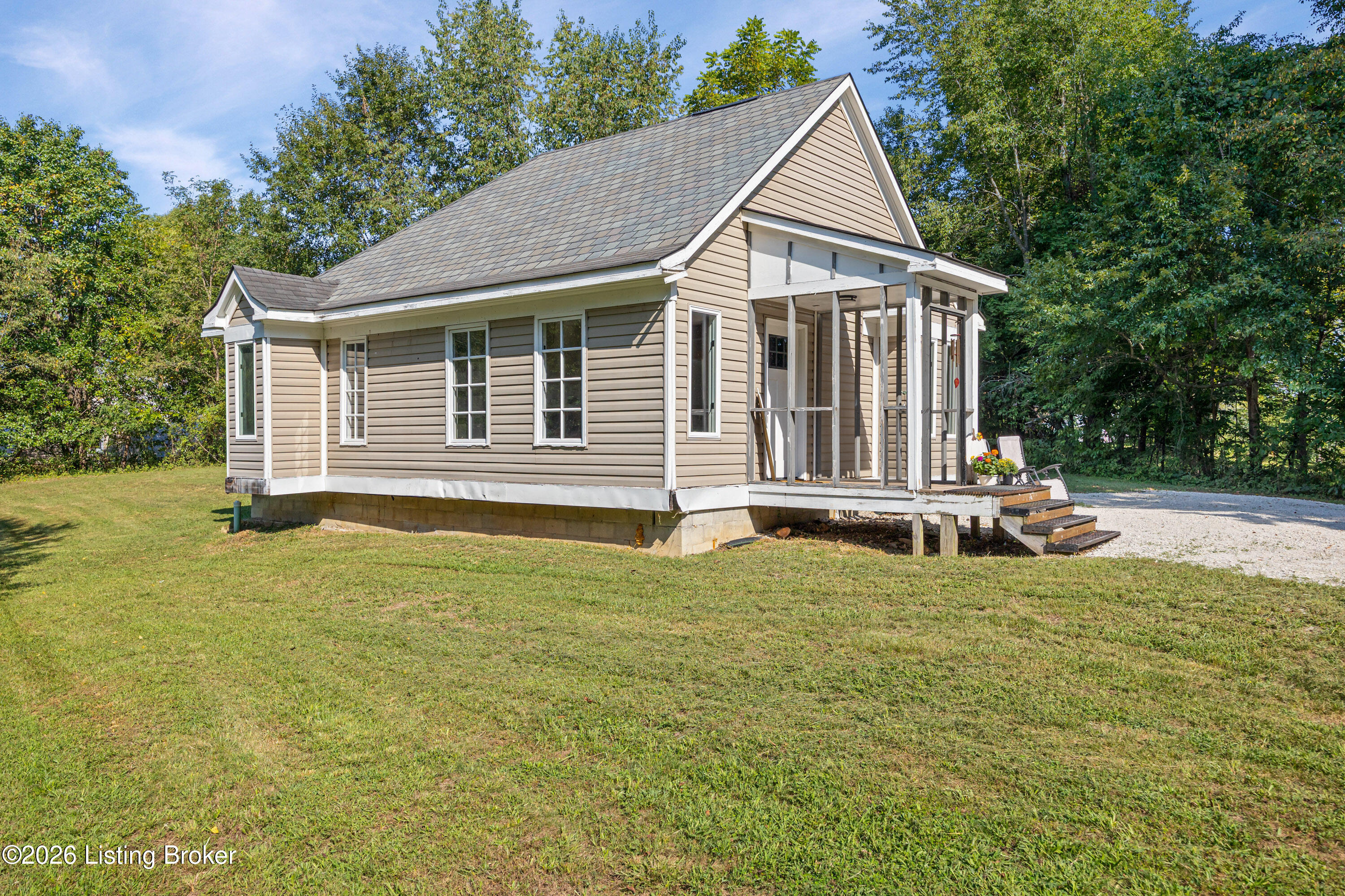 7775 Golden Davis Rd Property Photo 4