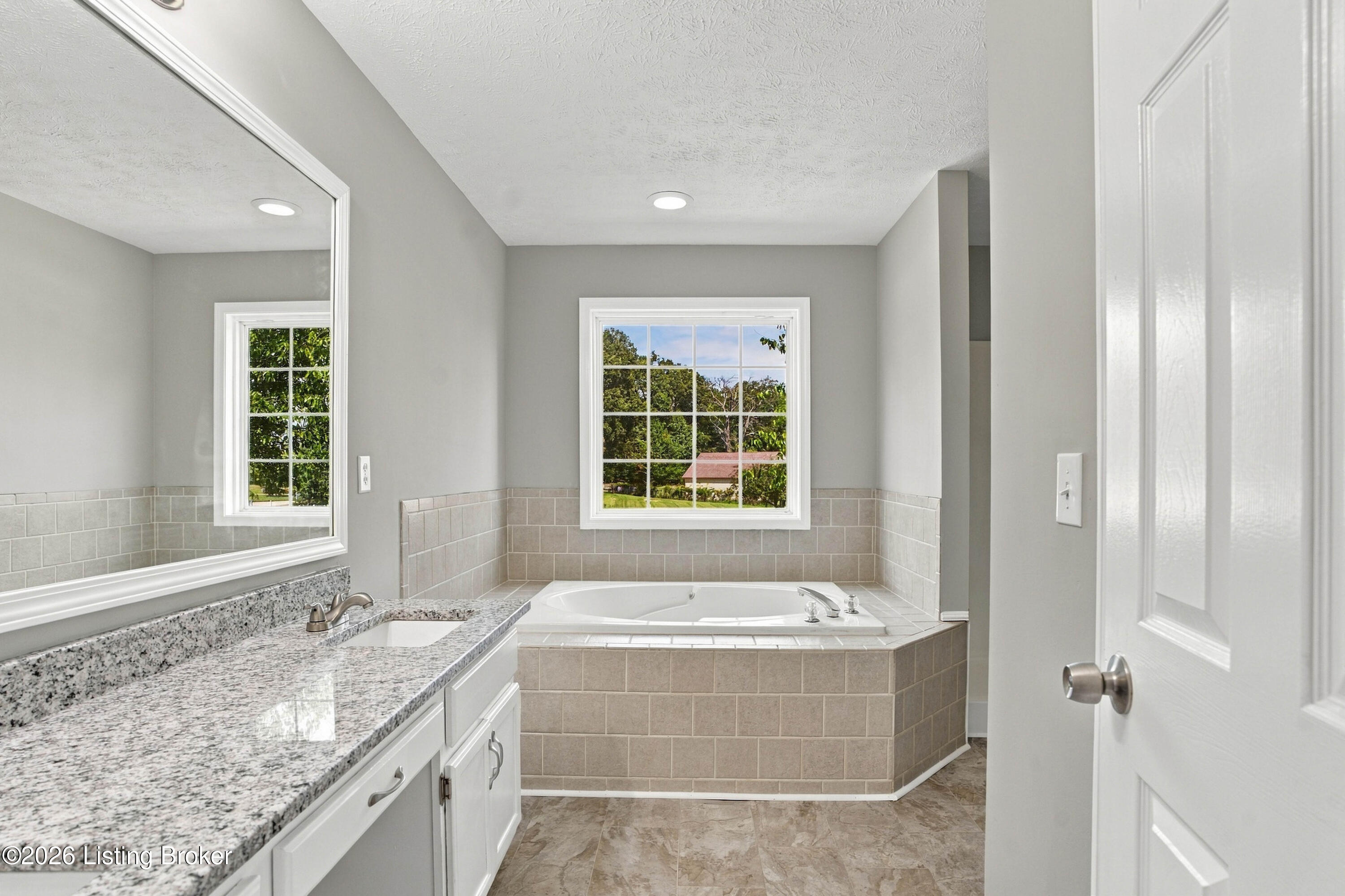 380 Ireland School Rd Property Photo 17