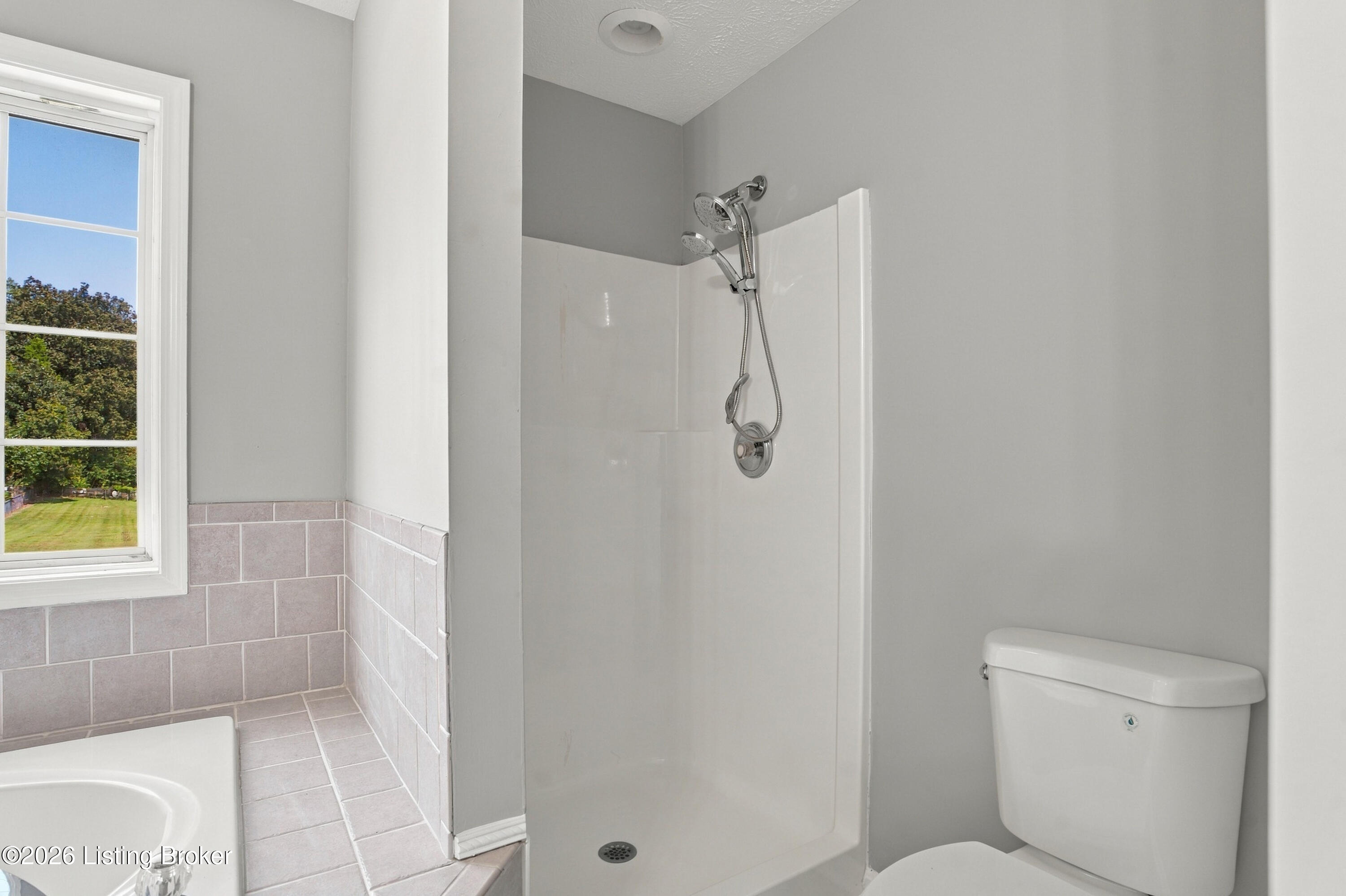 380 Ireland School Rd Property Photo 19