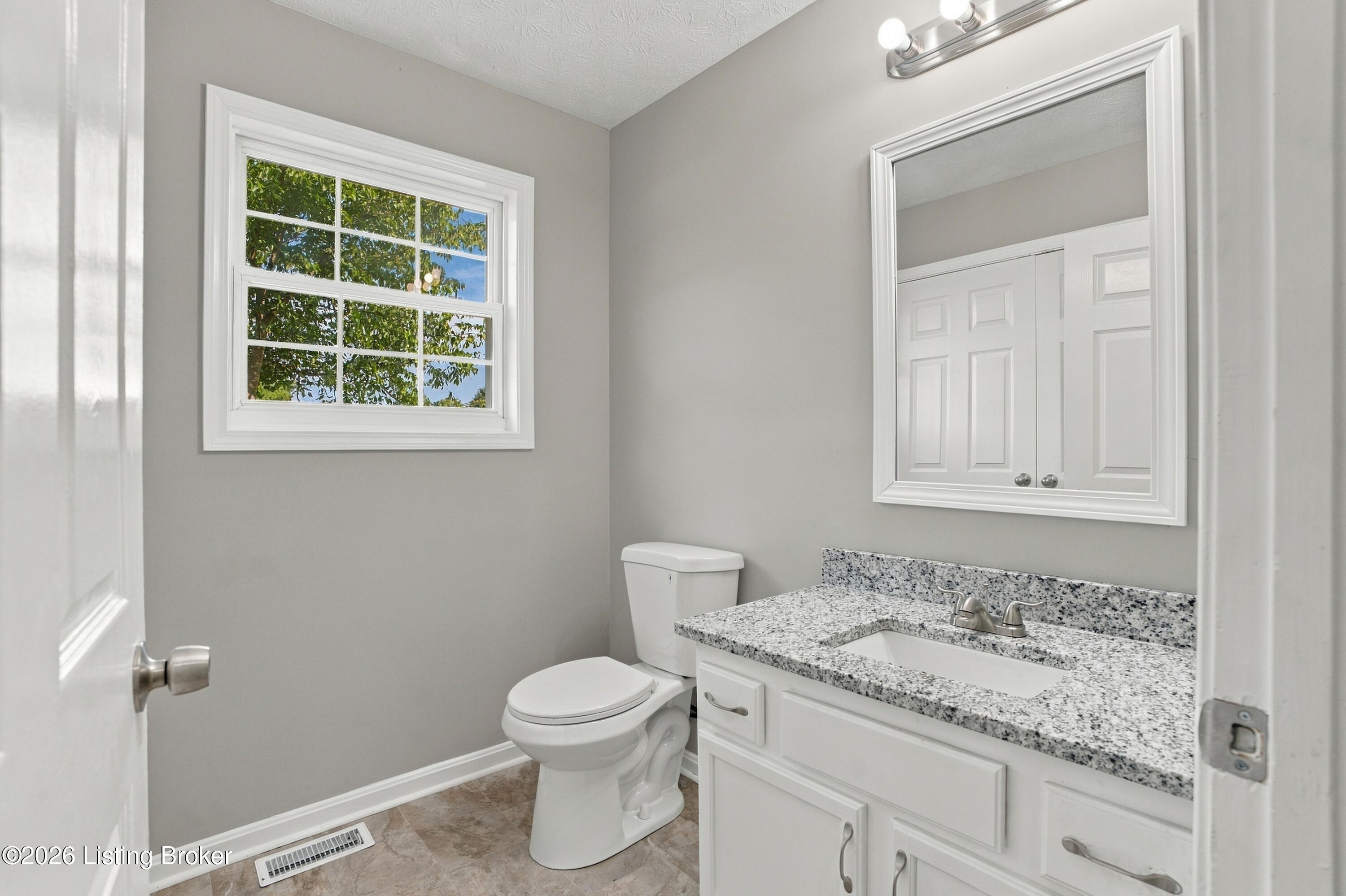 380 Ireland School Rd Property Photo 21