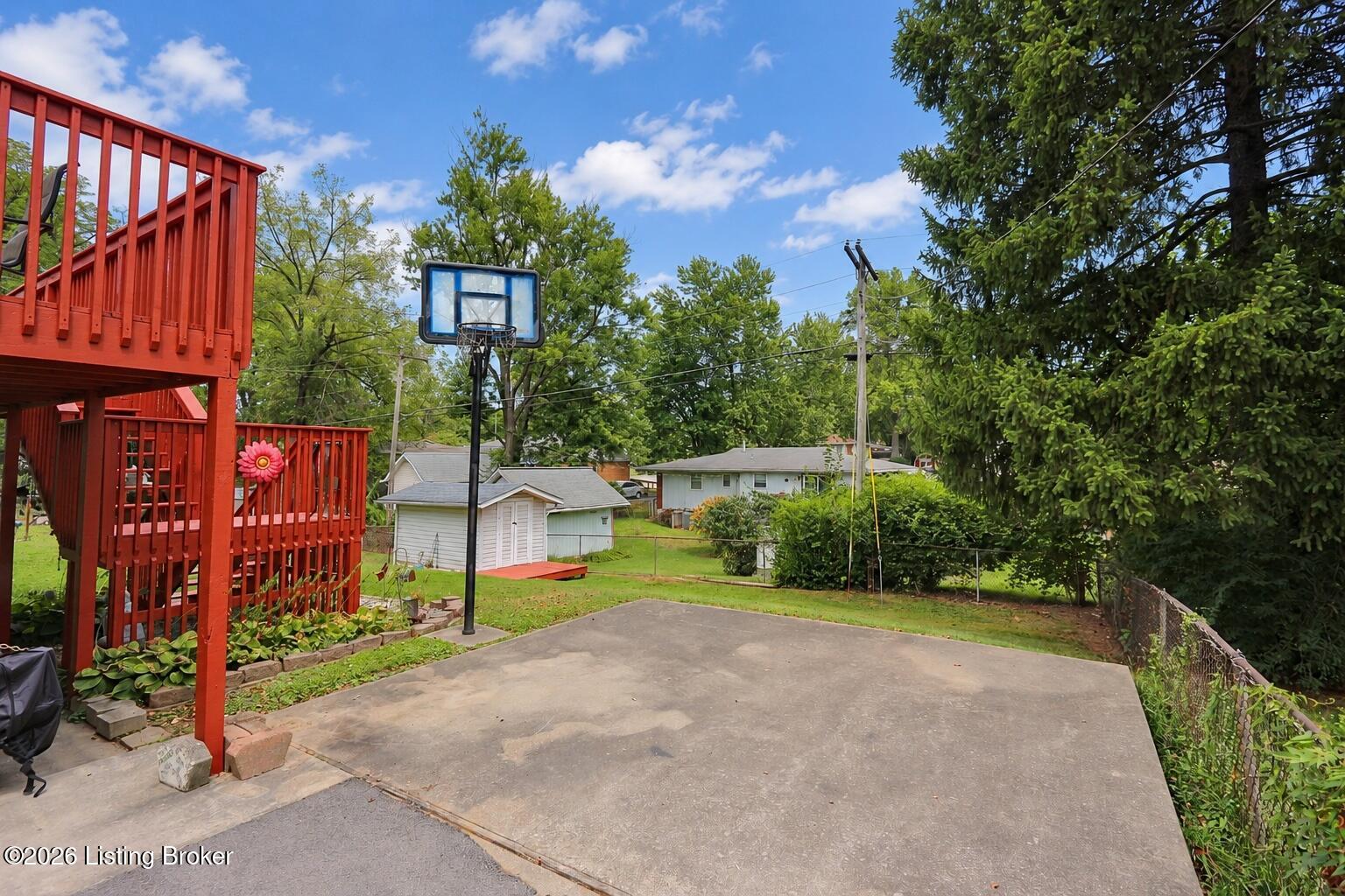 1246 Gail Dr Property Photo 41