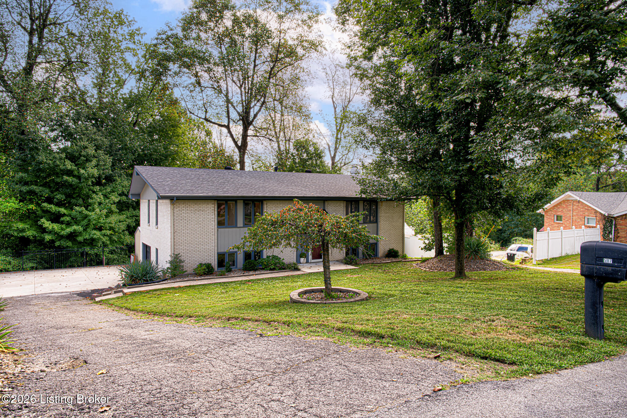5117 Nancy Ave Property Photo 48