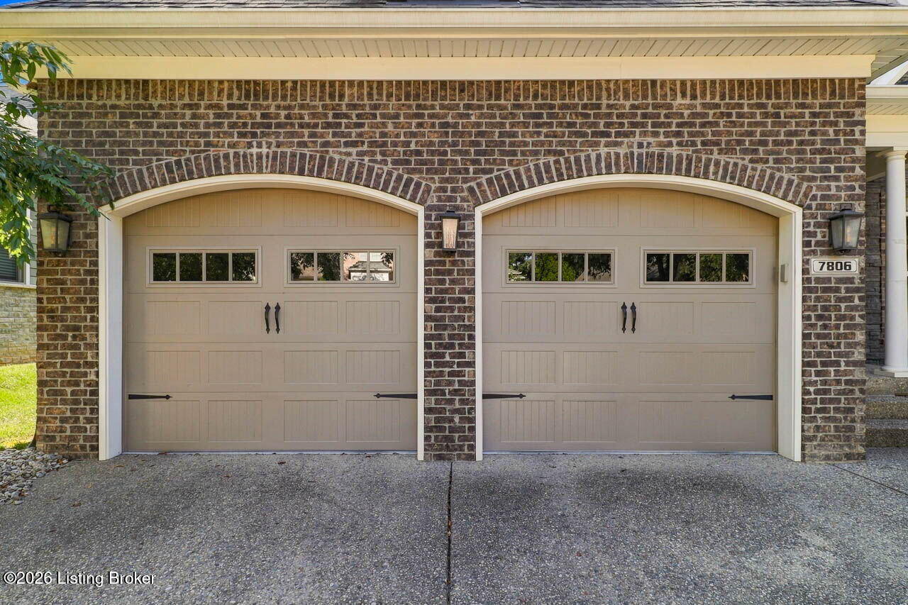 7806 Spring Farm Pointe Pl Property Photo 2