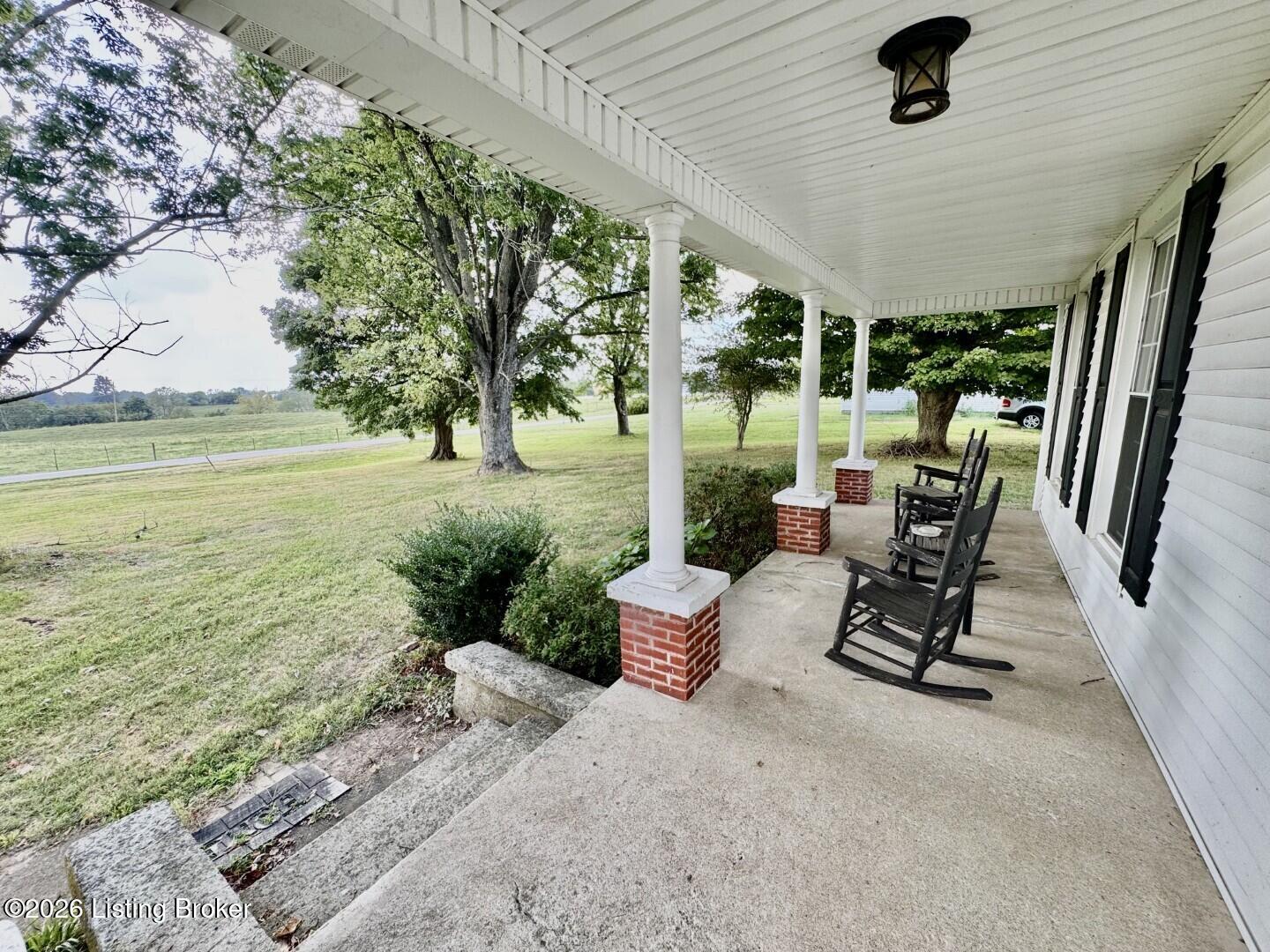 660 Penick Rd Property Photo 2