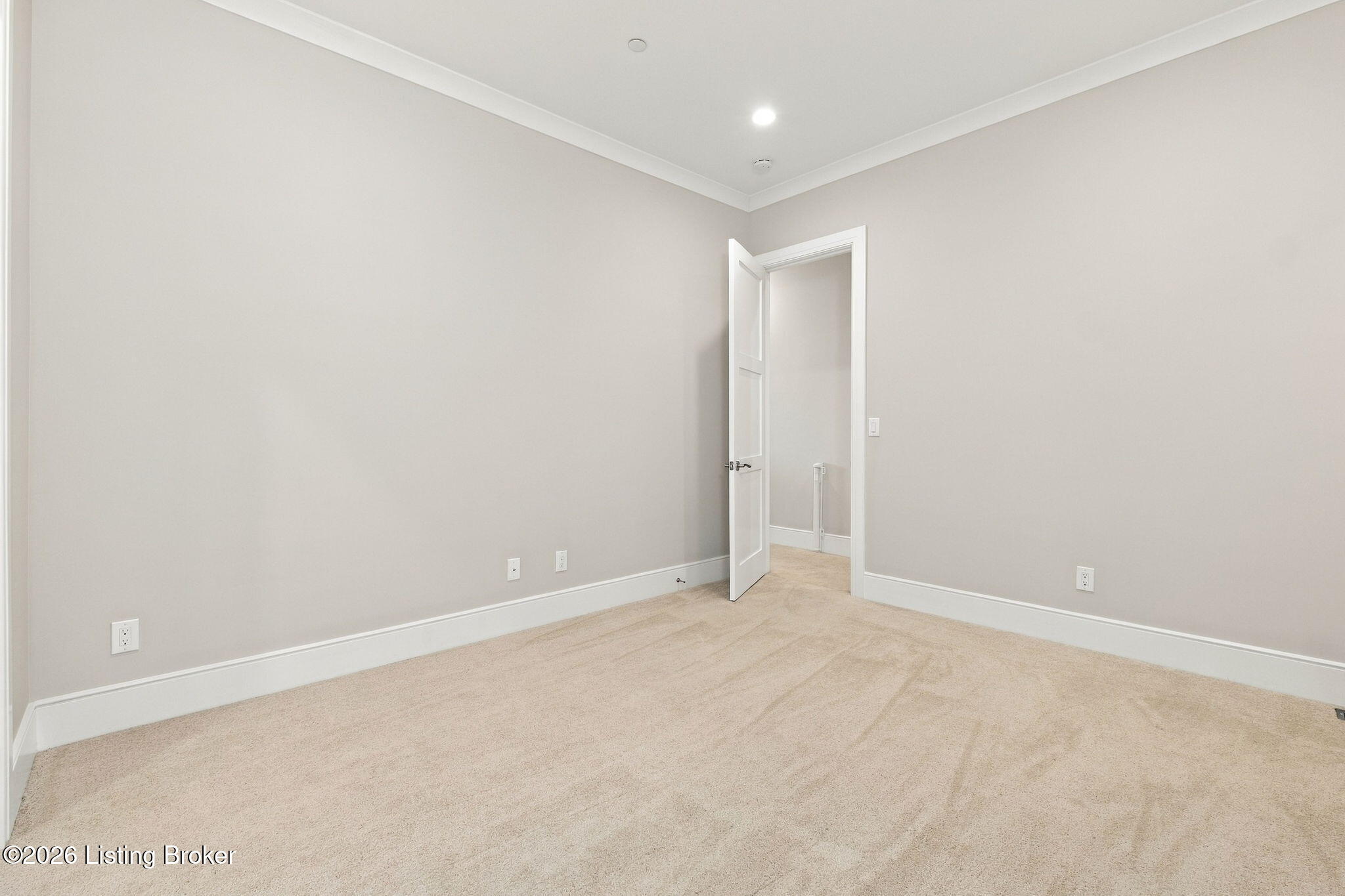 10704 Meeting St 201 Property Photo 32