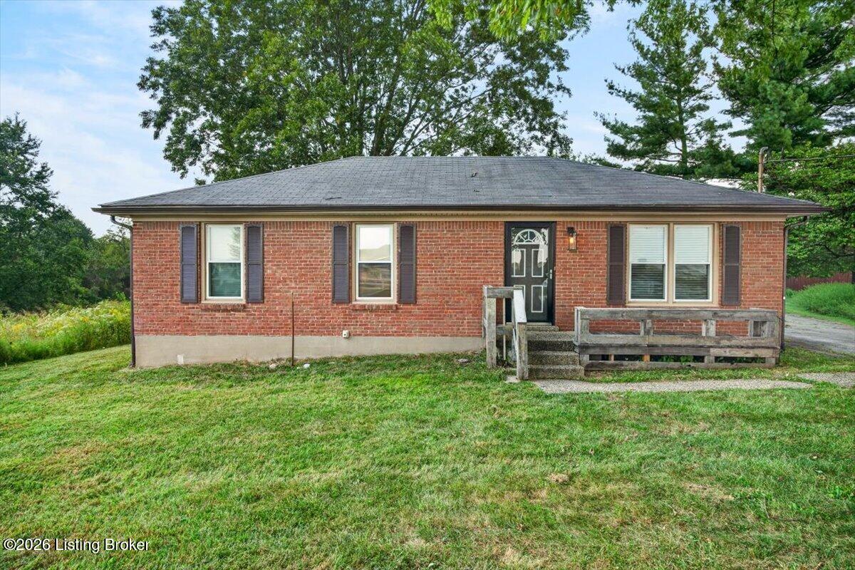 2675 Lake Jericho Rd Property Photo 1
