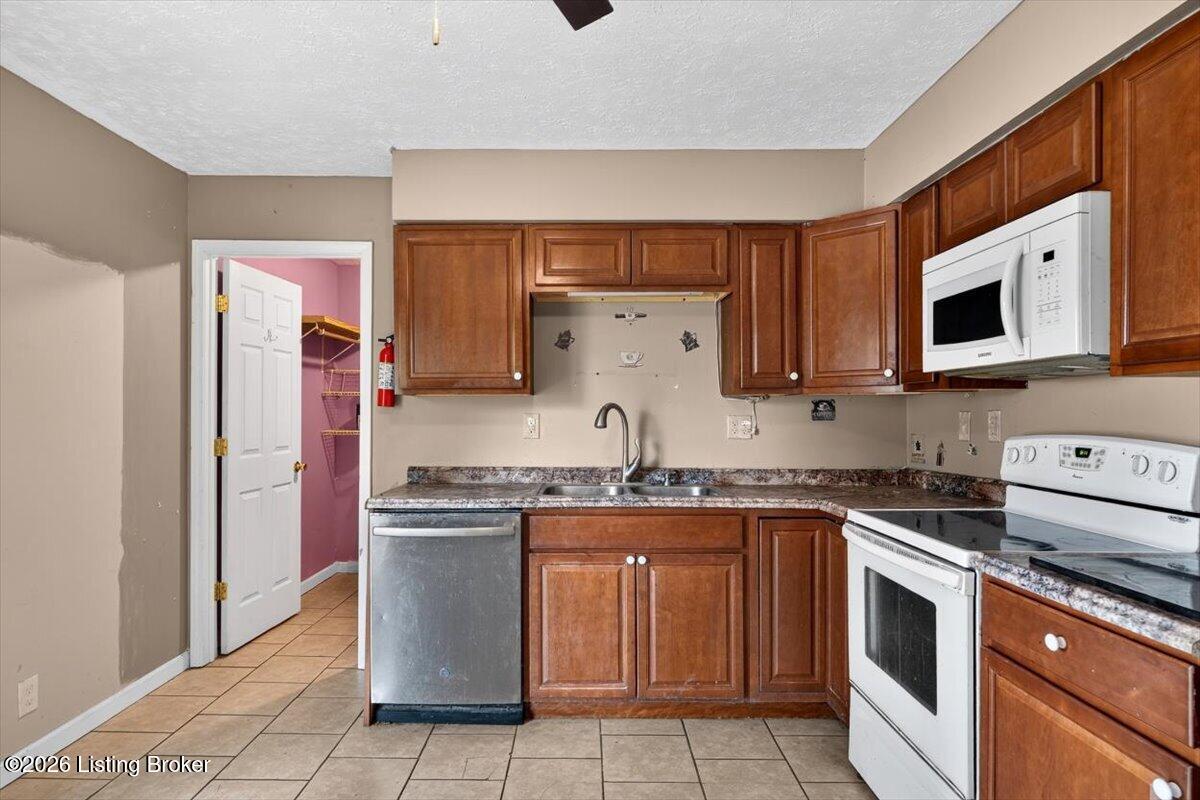 2675 Lake Jericho Rd Property Photo 11