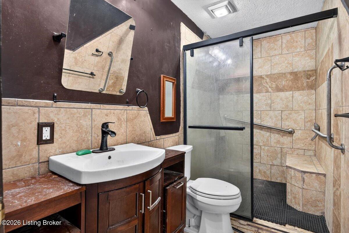 2675 Lake Jericho Rd Property Photo 21