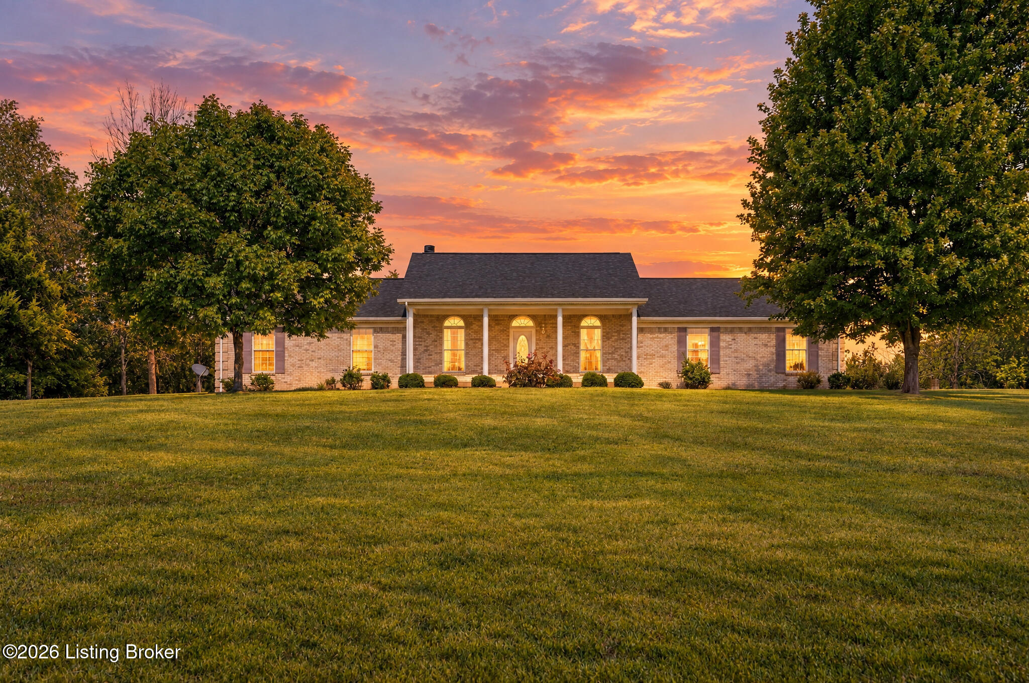 1196 Deerwood Dr