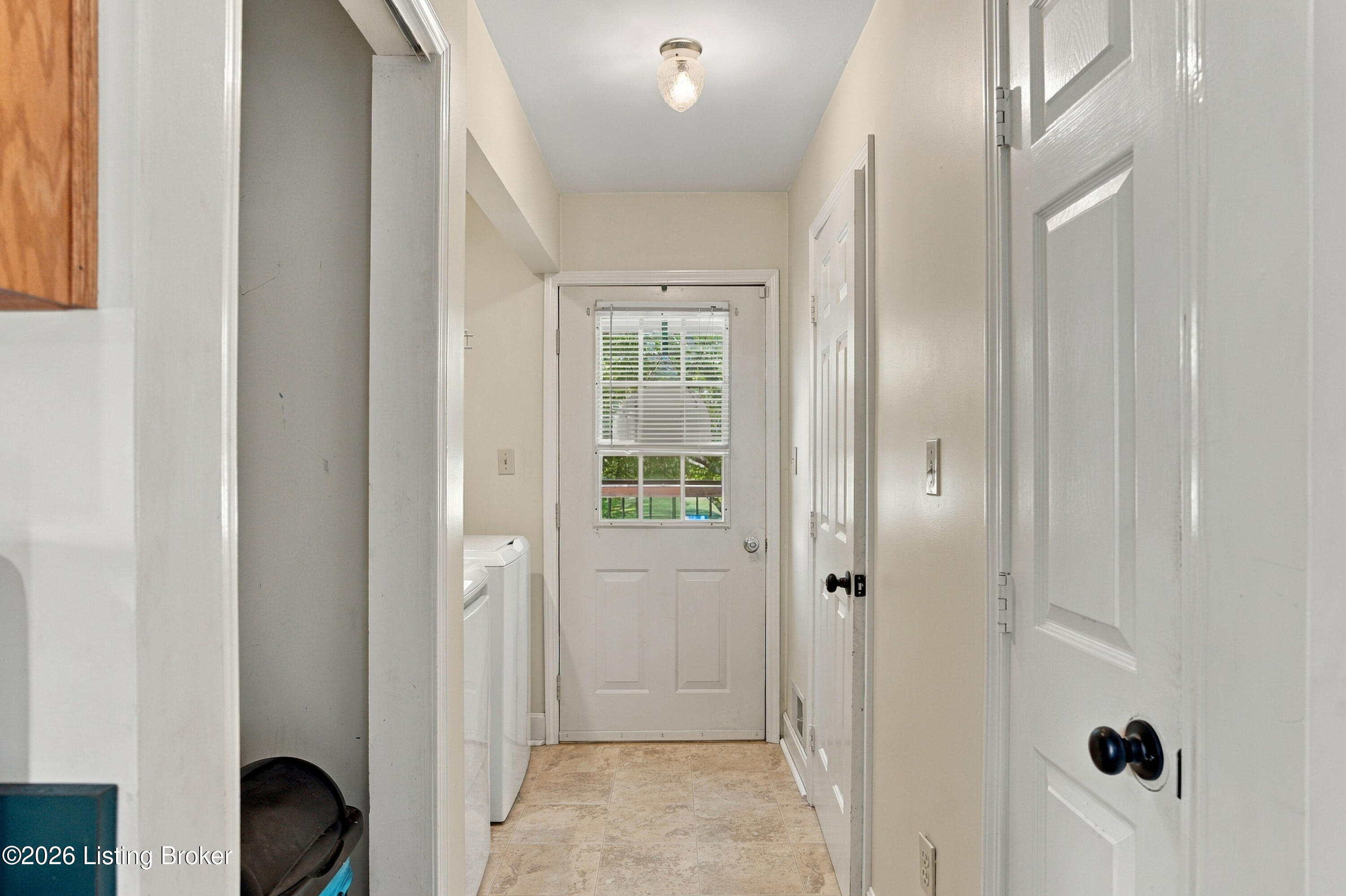 1071 Tanglewood Rd Property Photo 15