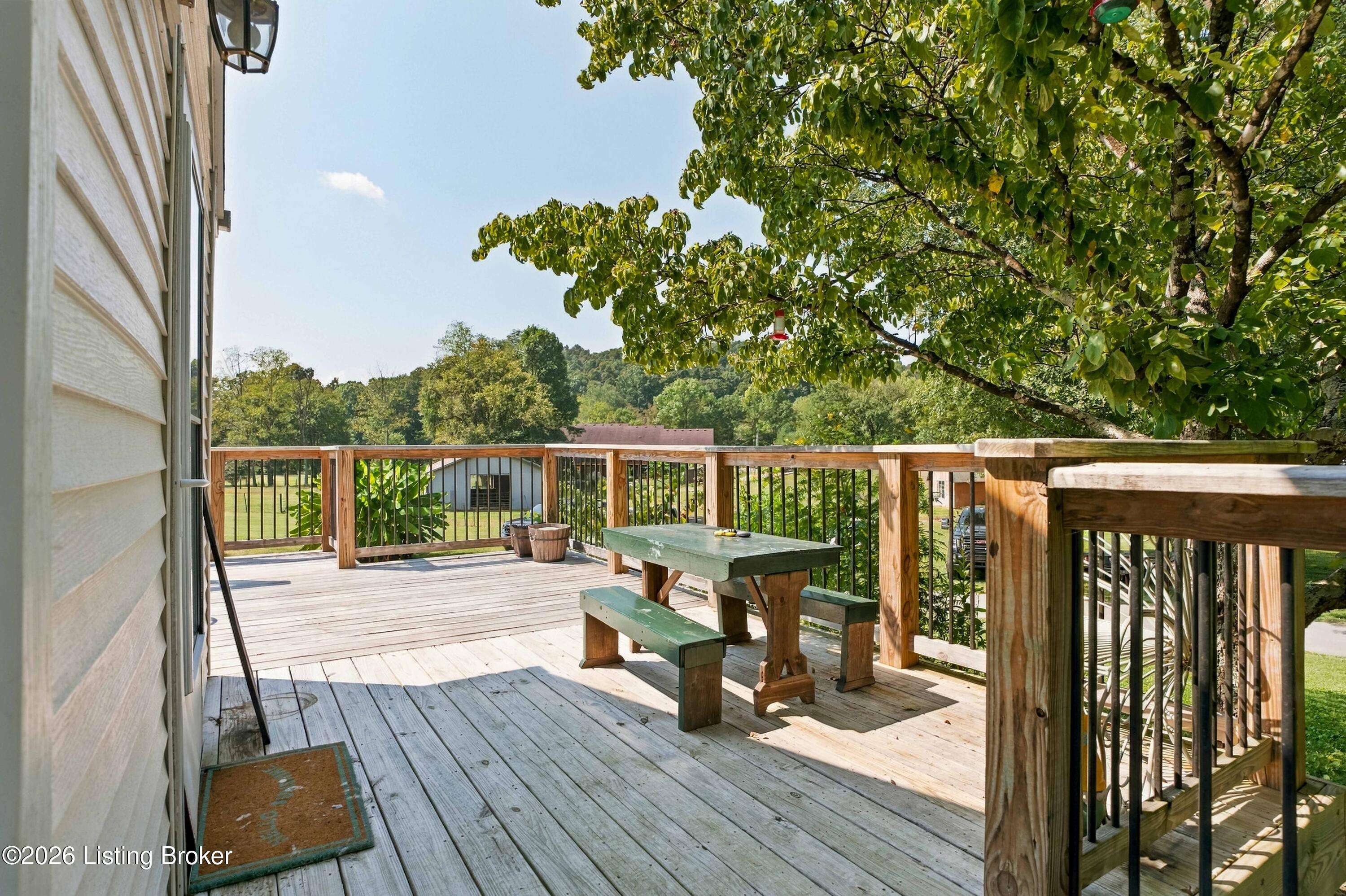 1071 Tanglewood Rd Property Photo 18
