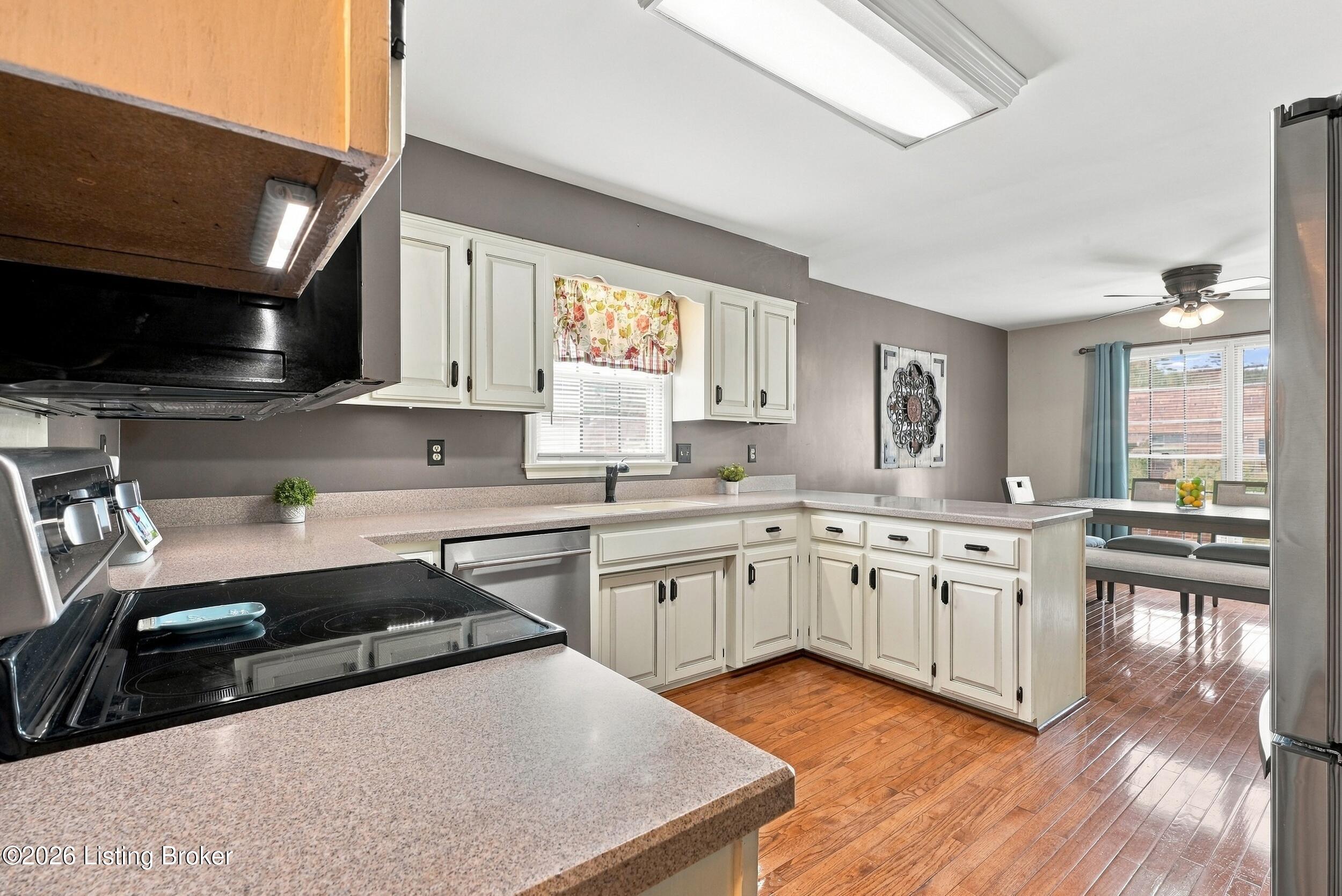 202 Declaration Dr Property Photo 15
