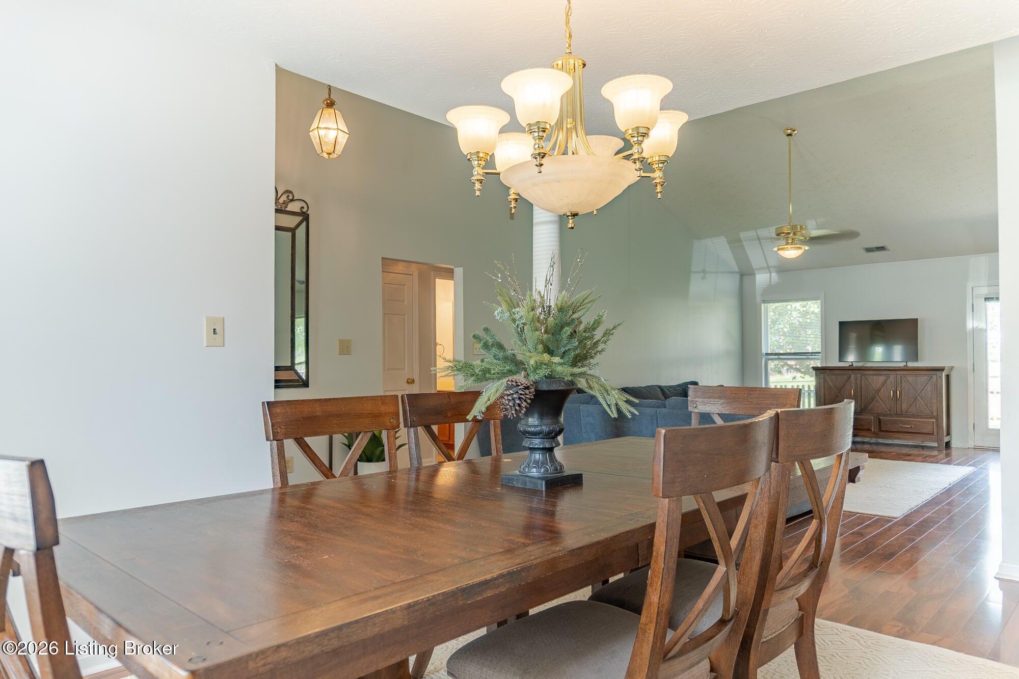 10815 Silvermoon Ct Property Photo 7