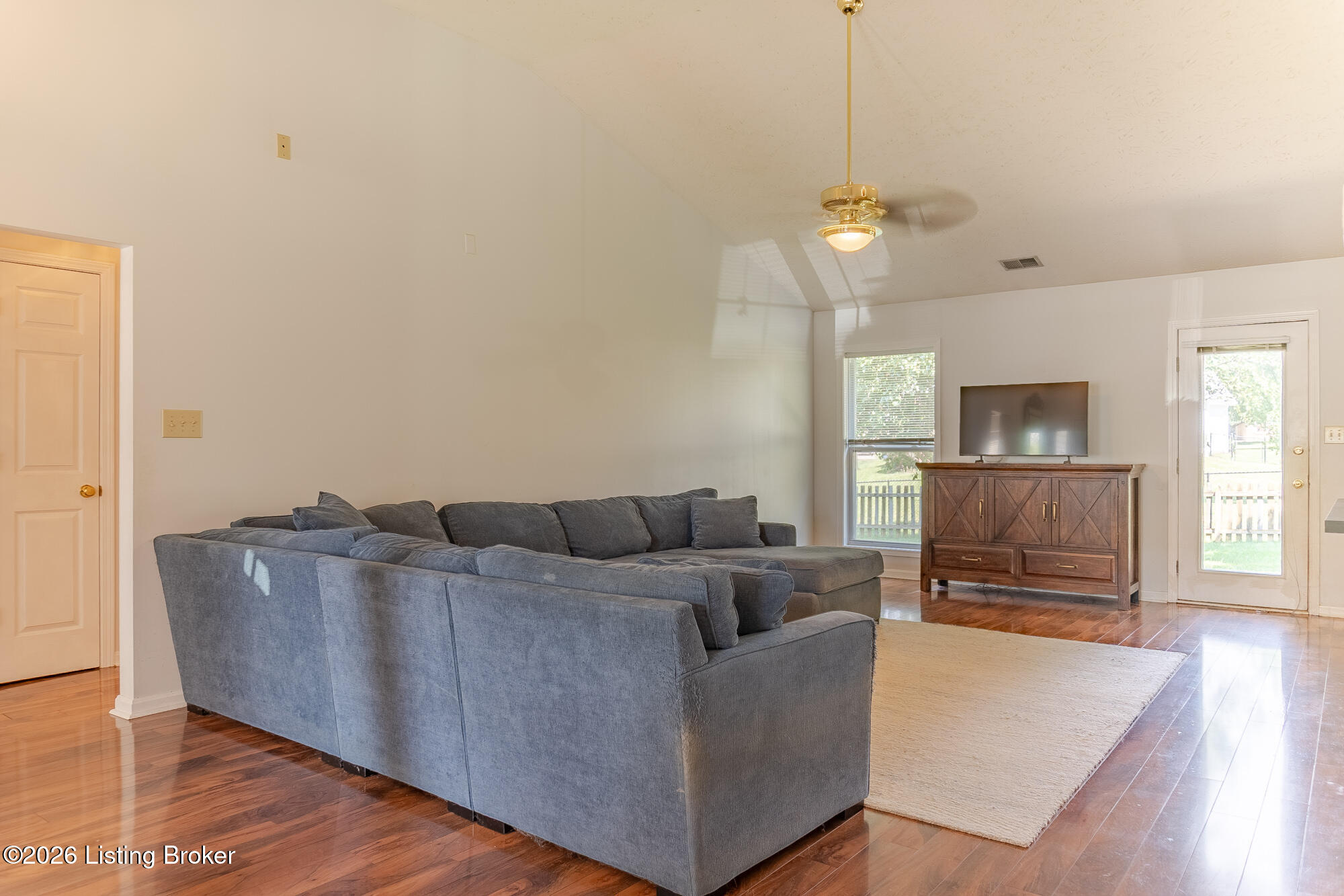10815 Silvermoon Ct Property Photo 8