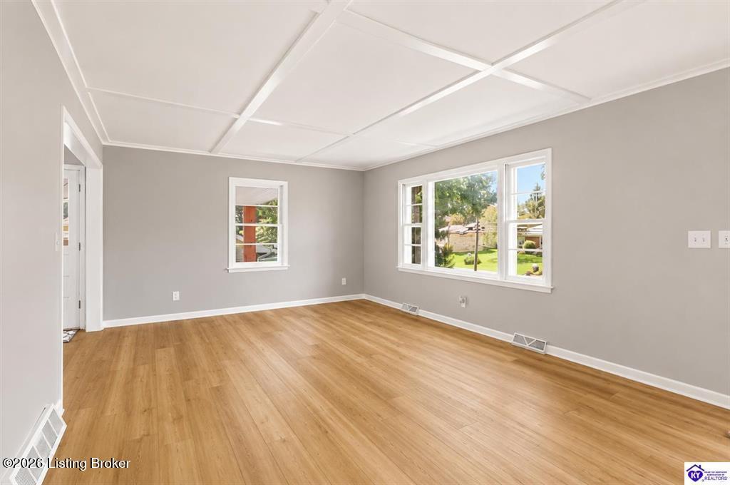 316 Deepwood Dr Property Photo 4