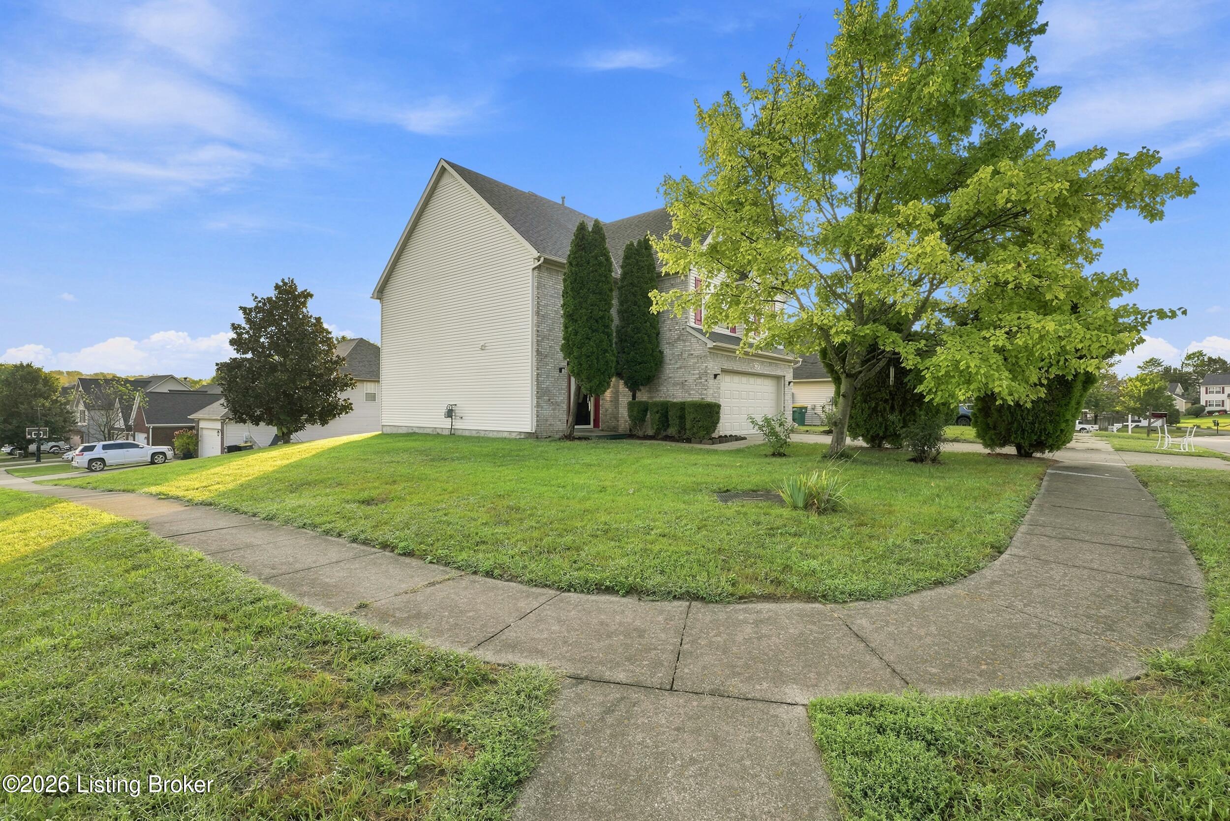 5003 Middlesex Dr Property Photo 6