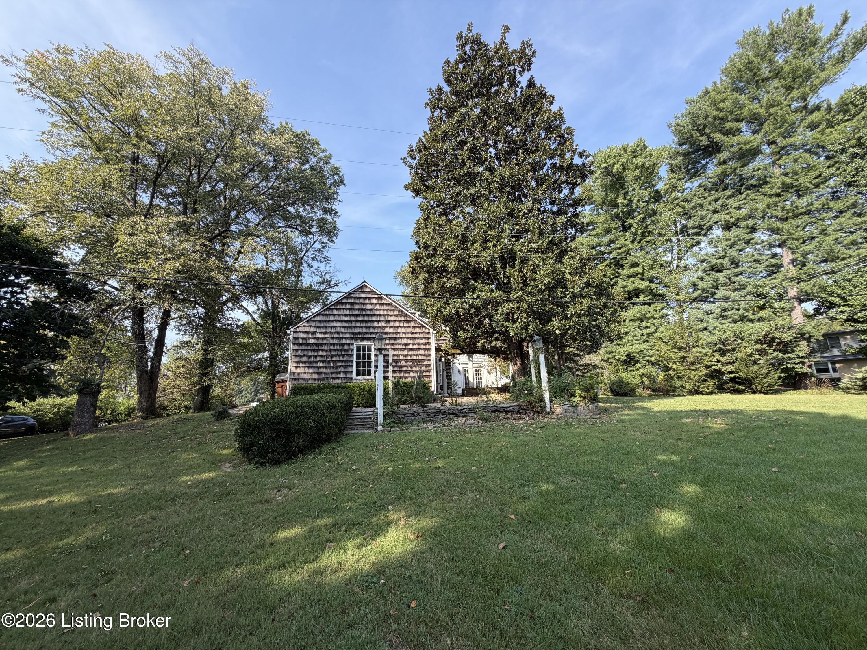 4101 Brownsboro Rd Property Photo 15