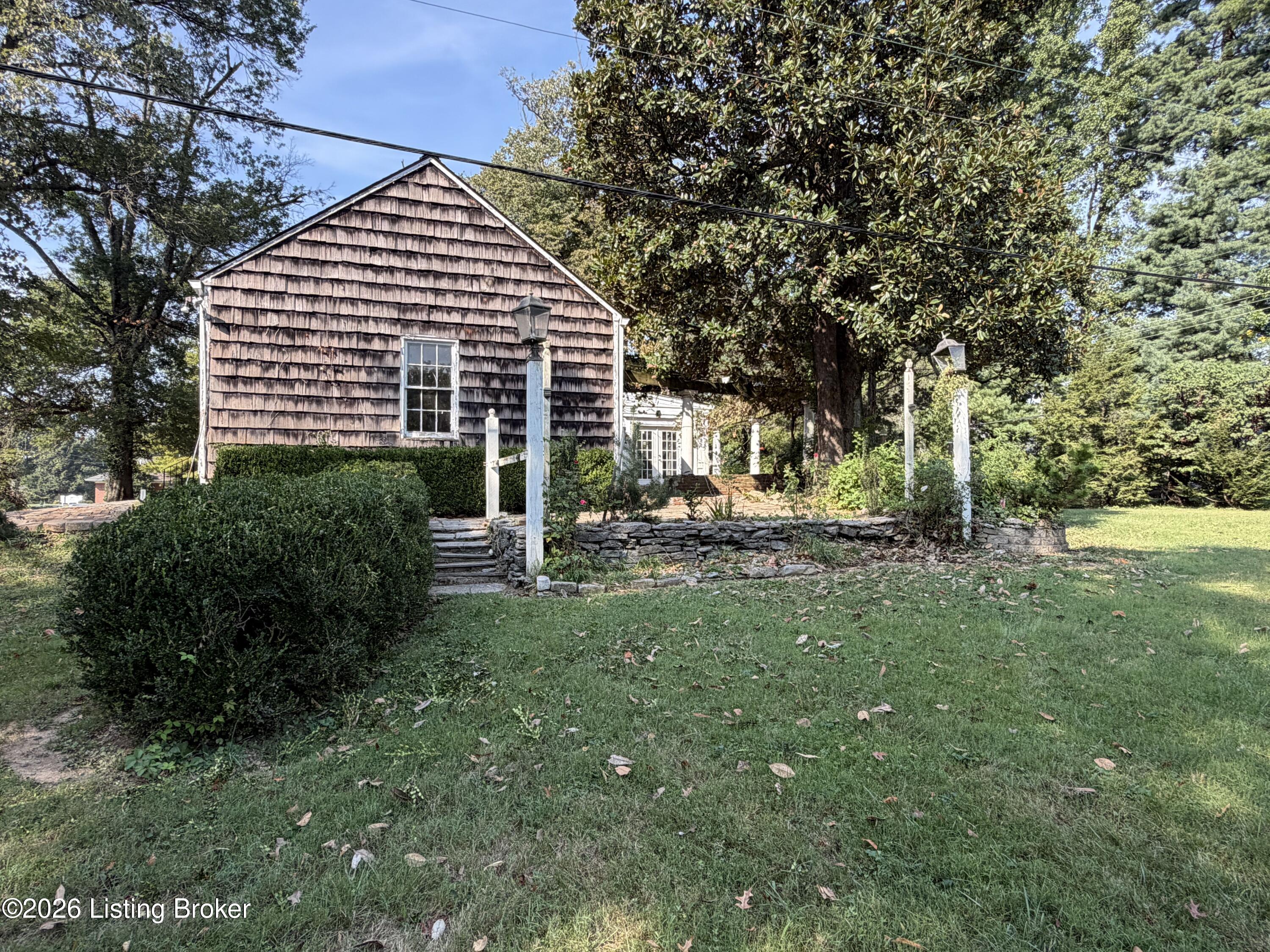 4101 Brownsboro Rd Property Photo 19