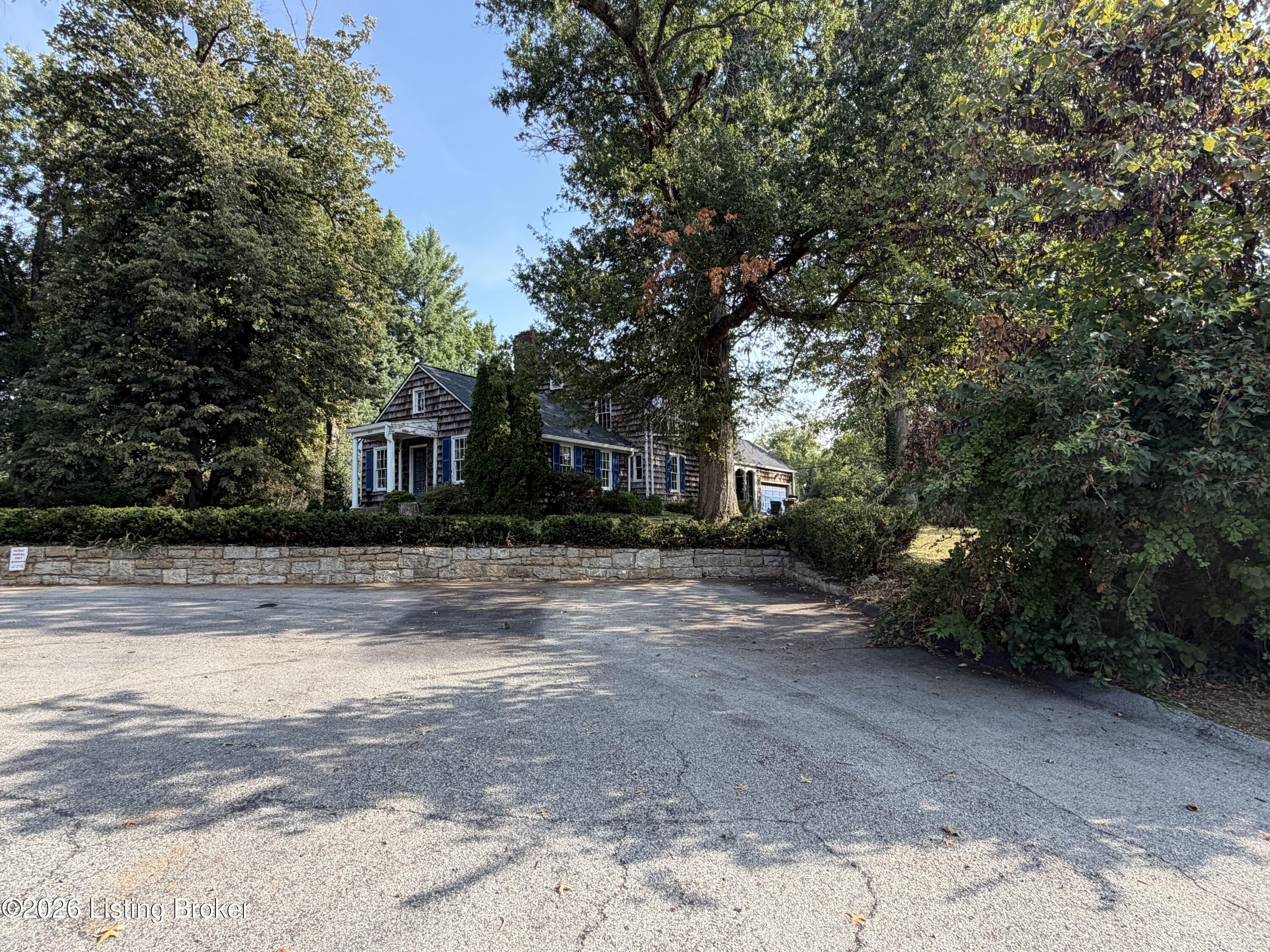 4101 Brownsboro Rd Property Photo 24