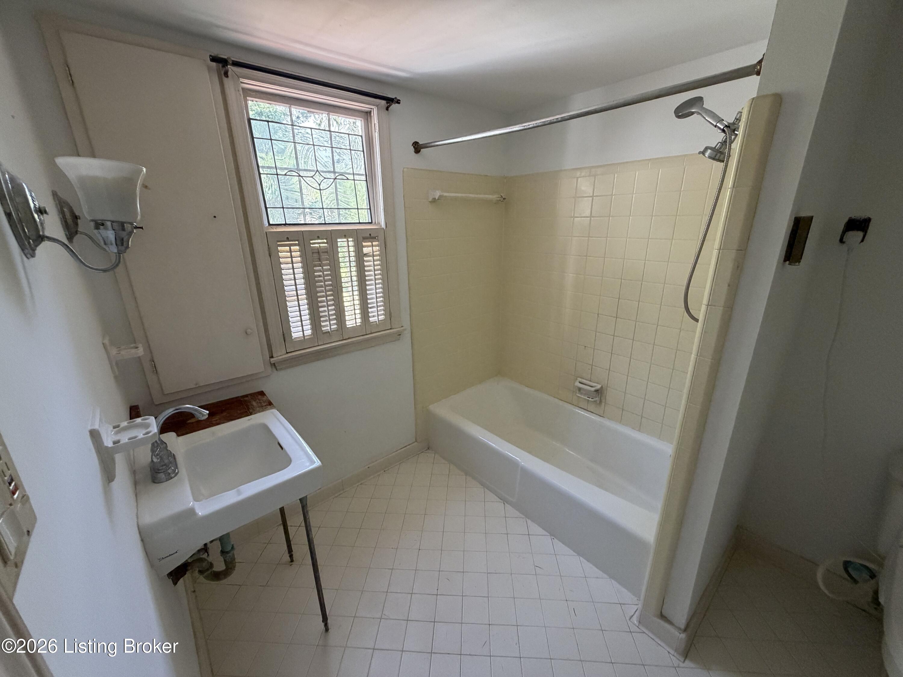 4101 Brownsboro Rd Property Photo 110