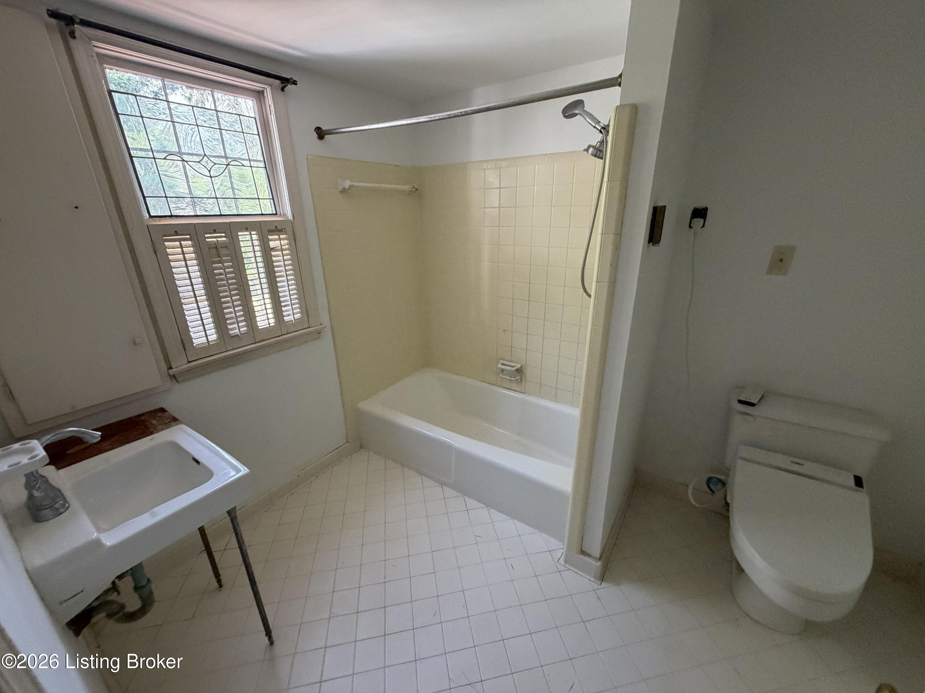 4101 Brownsboro Rd Property Photo 111