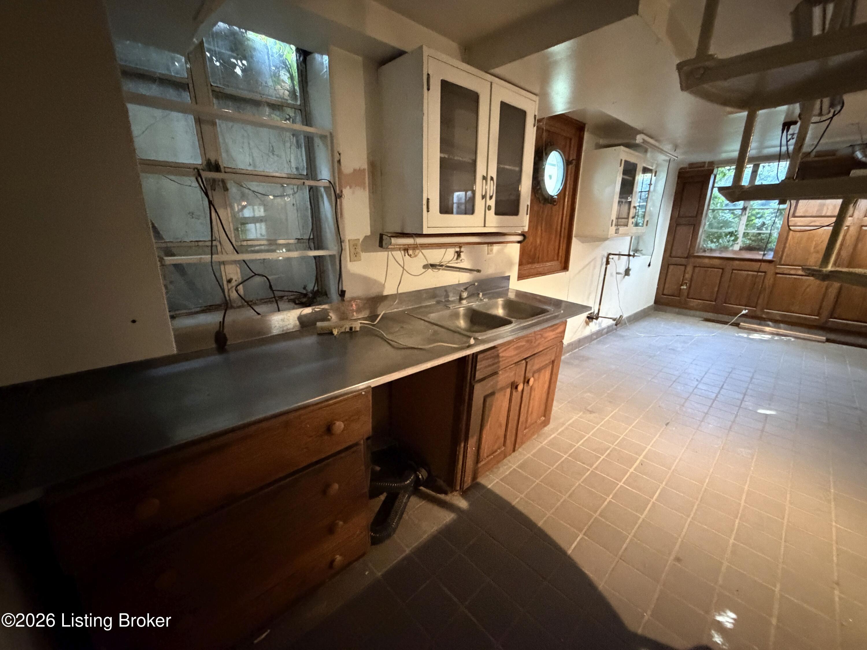 4101 Brownsboro Rd Property Photo 124