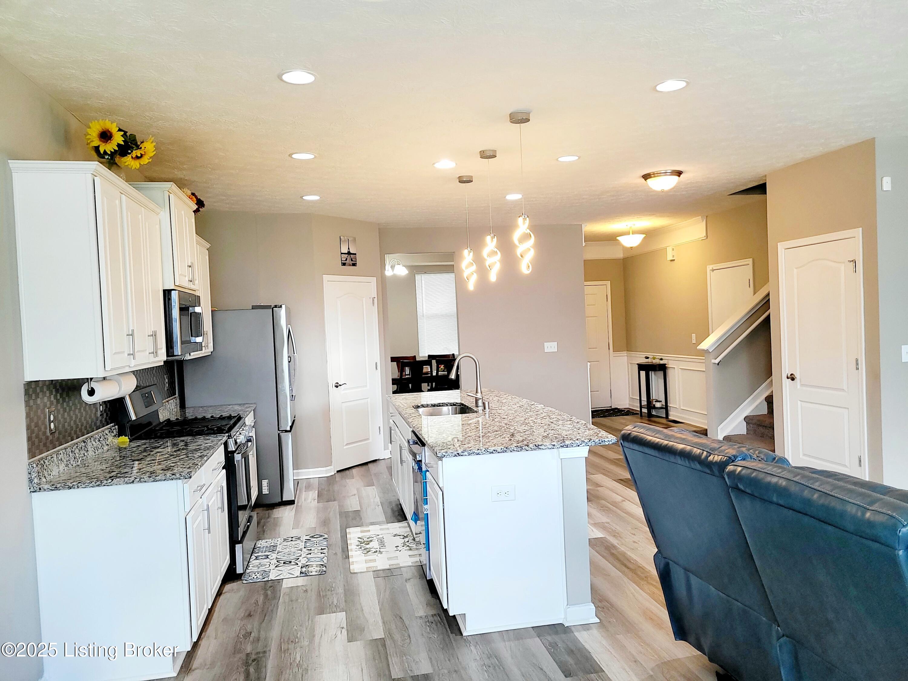 6912 Beckingham Blvd Property Photo 11