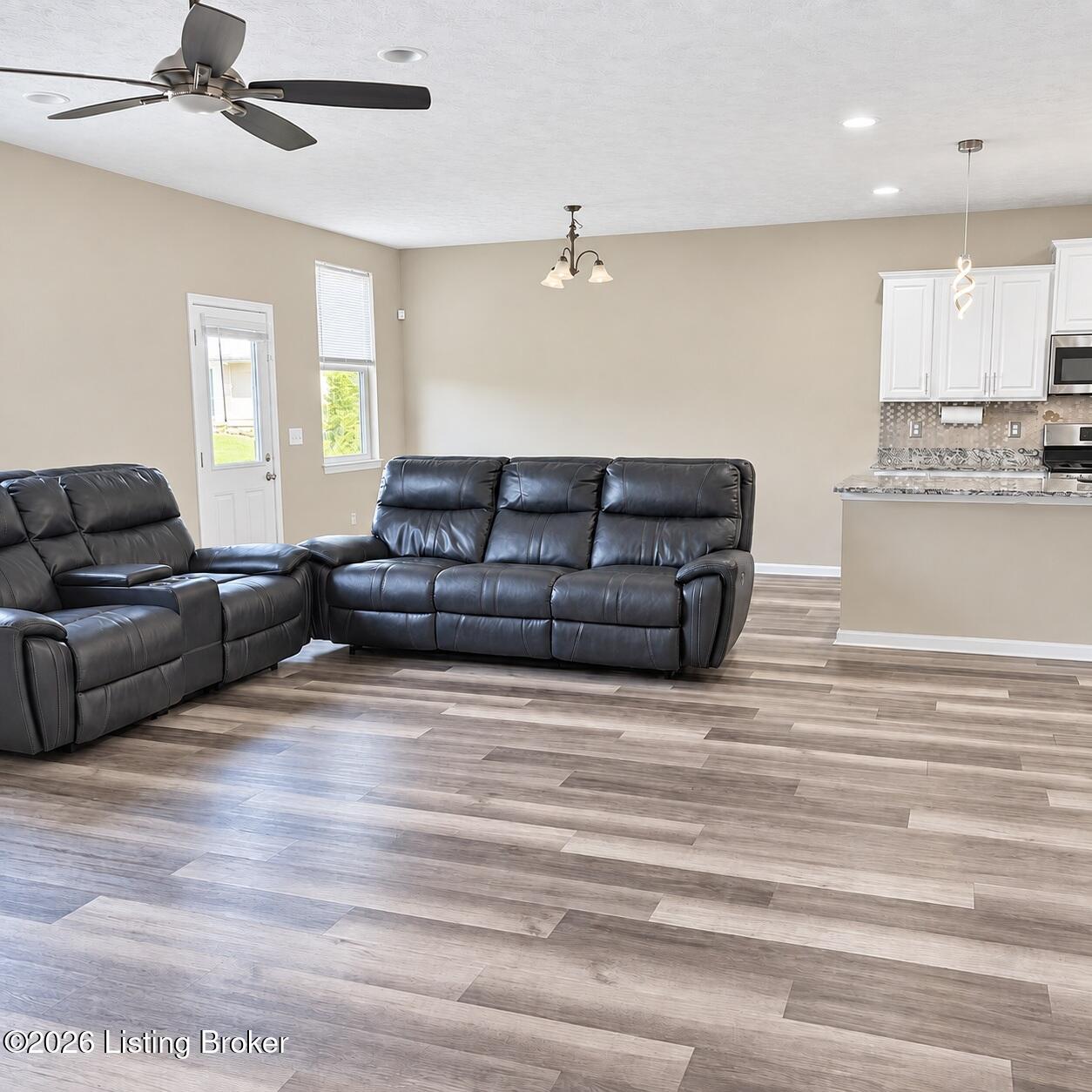 6912 Beckingham Blvd Property Photo 14