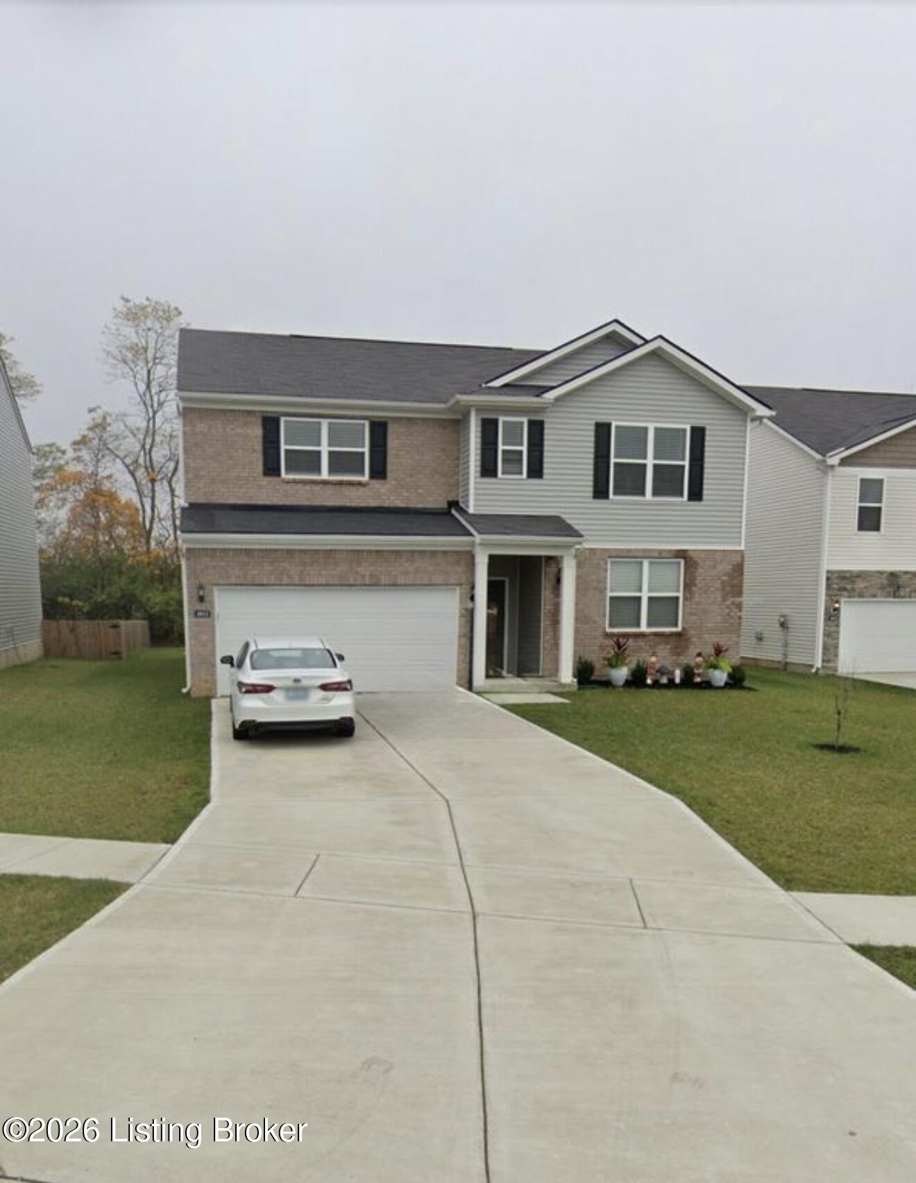 4012 White Pine Ln Property Photo 1