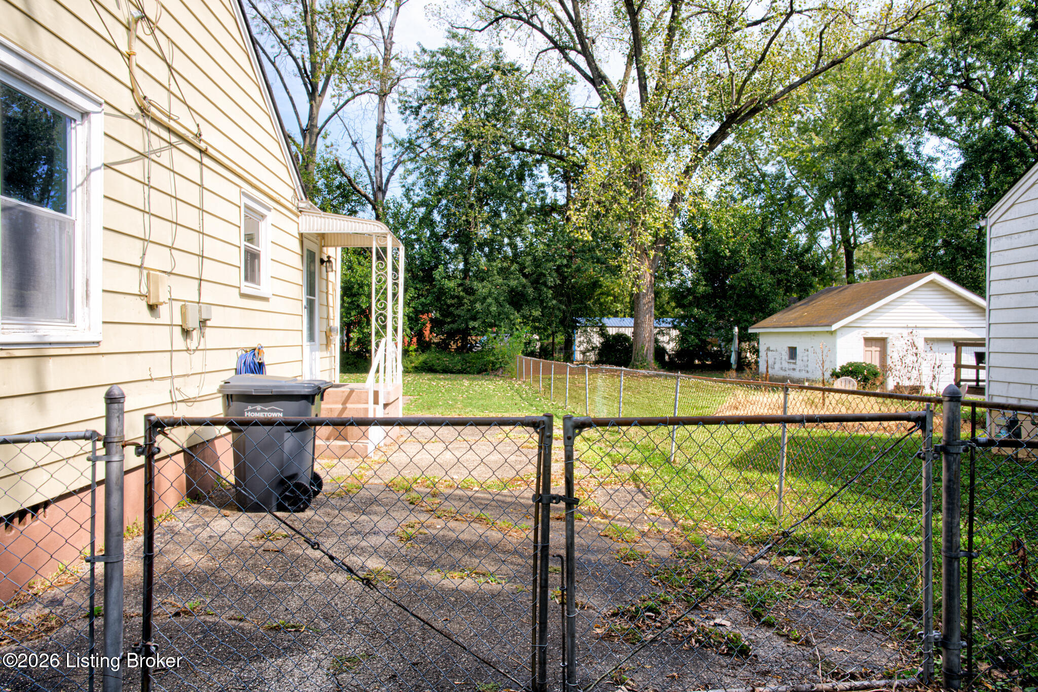 5003 Feys Dr Property Photo 17