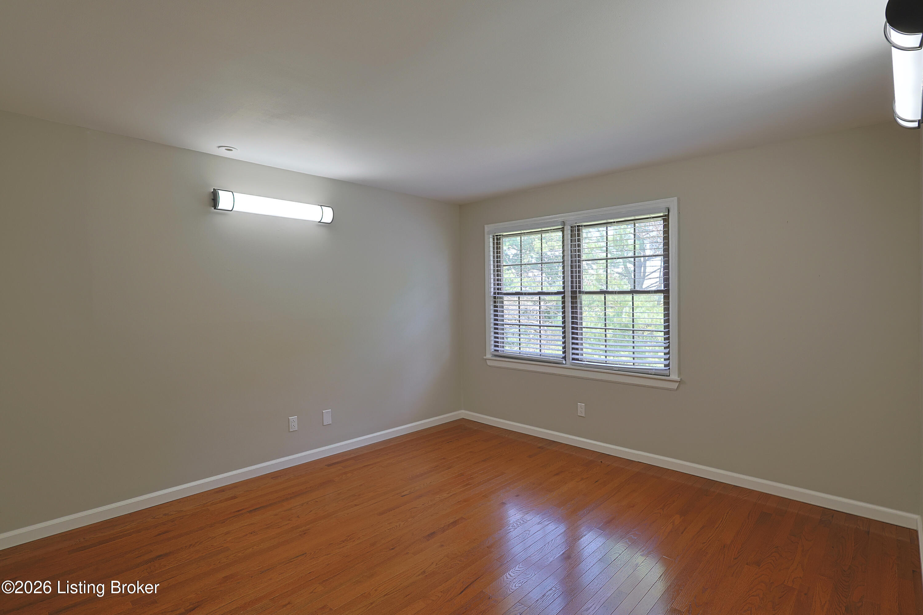 225 Donna Ave Property Photo 32