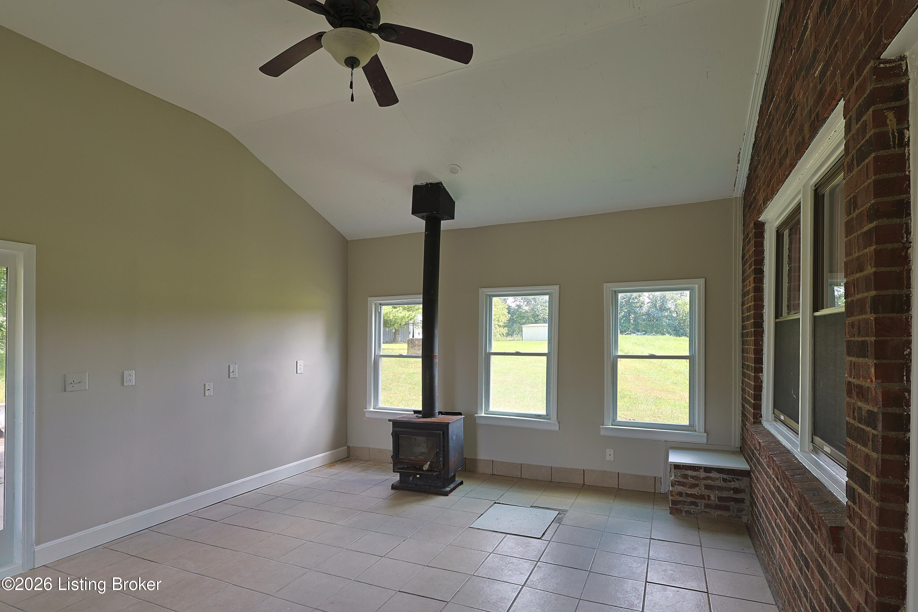 225 Donna Ave Property Photo 40