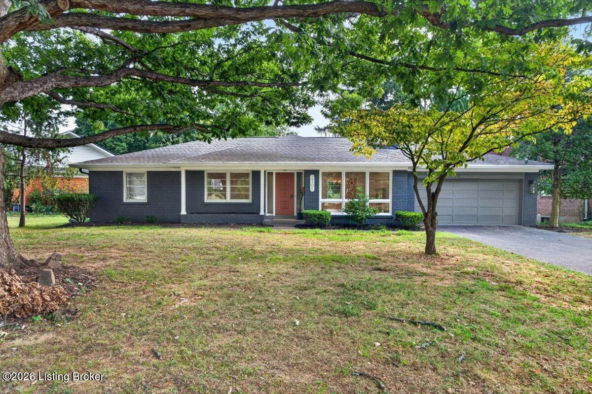 2701 Lamont Rd Property Photo 1