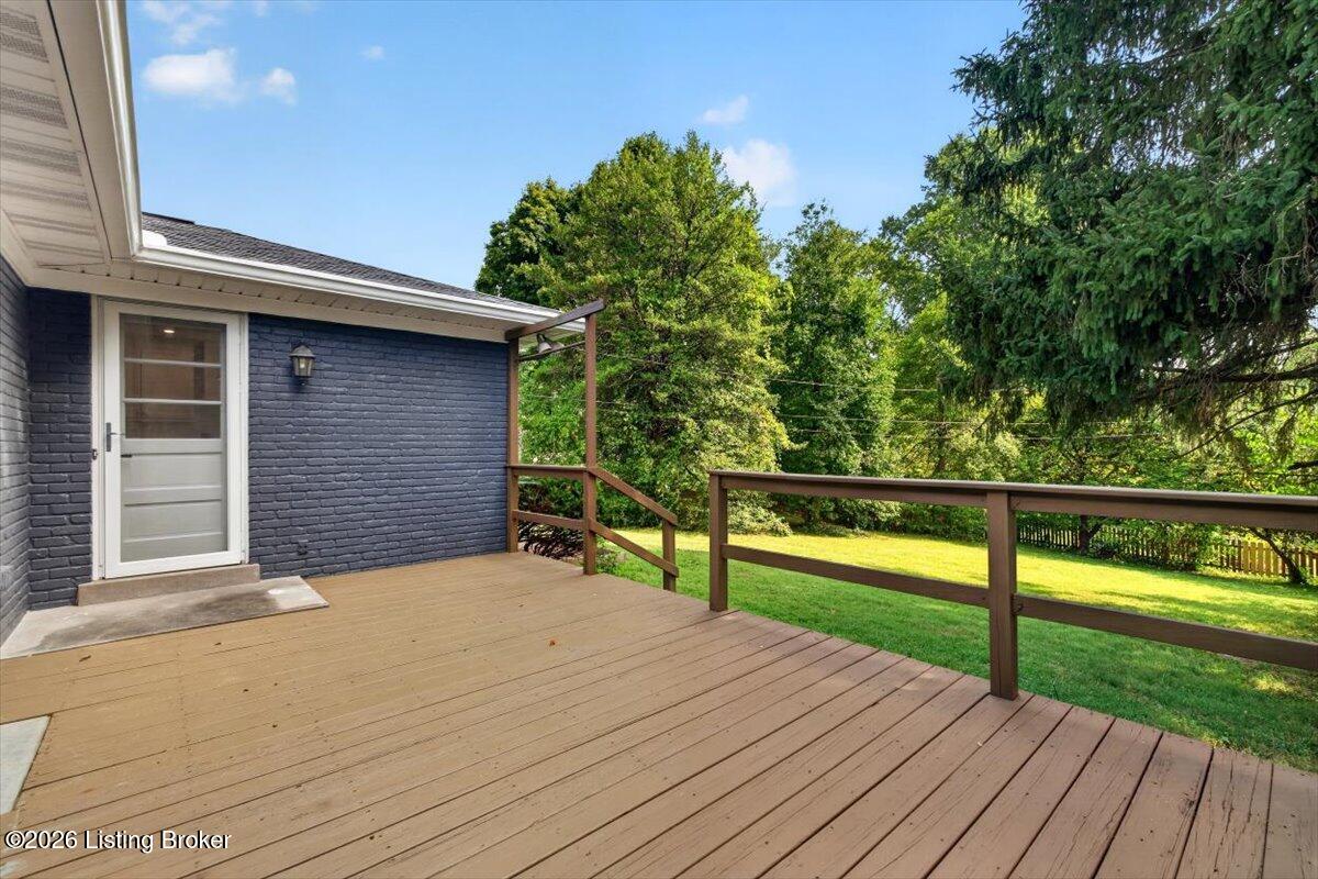 2701 Lamont Rd Property Photo 39